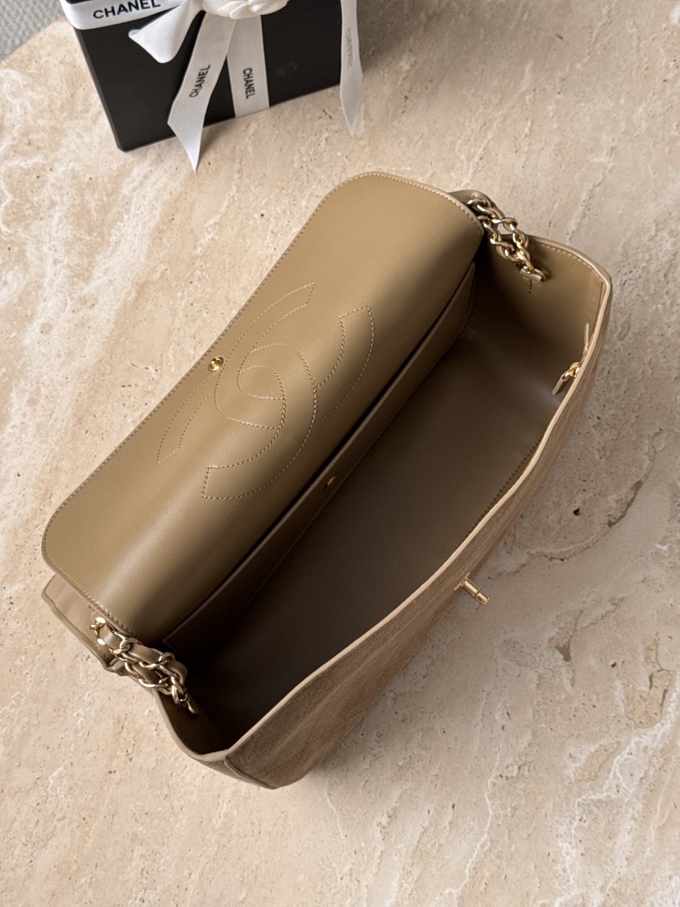 CHANEL Maxi Flap Bag Suede Calfskin In Dark Beige - image 6