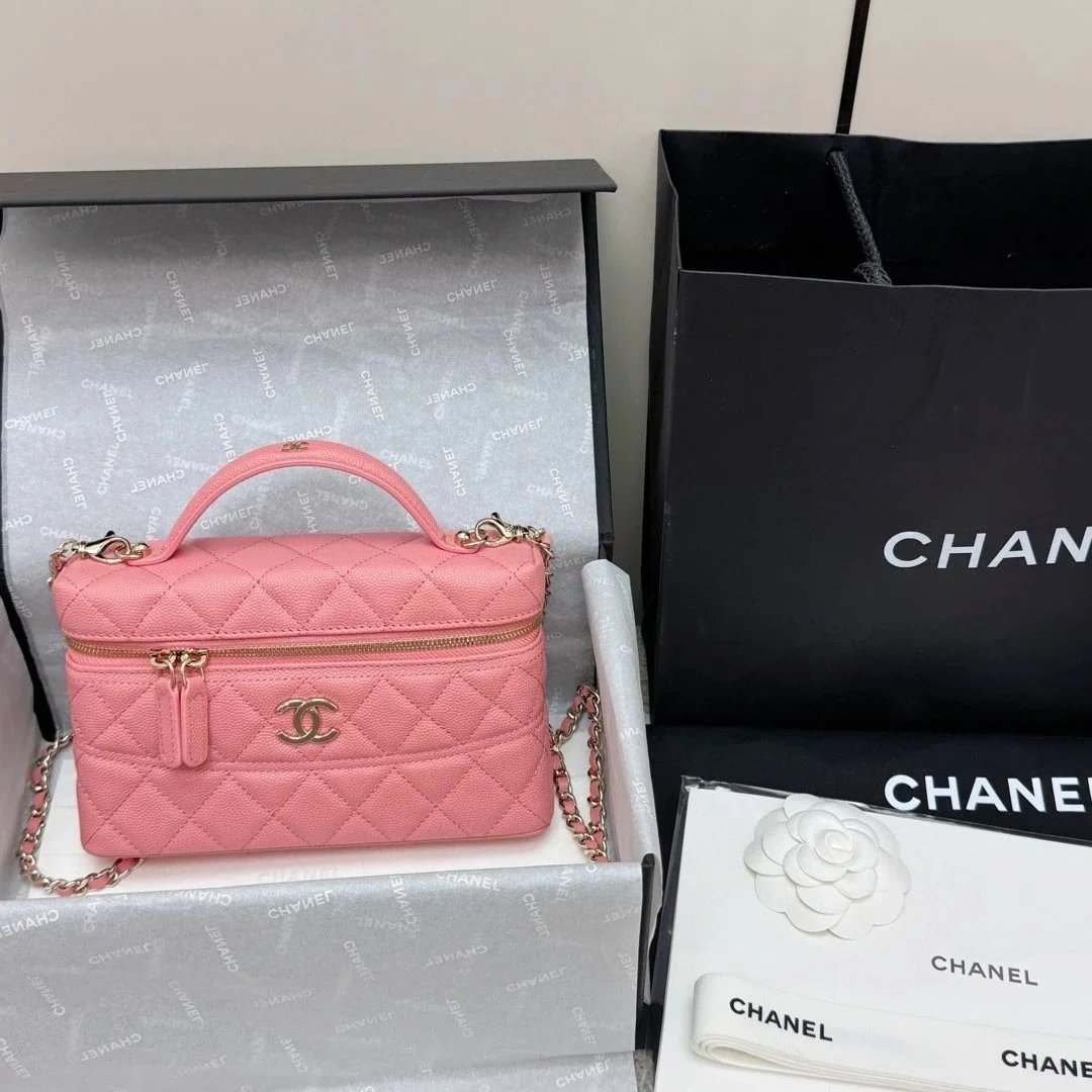CHANEL 25C Long Vanity with Chain - image 12