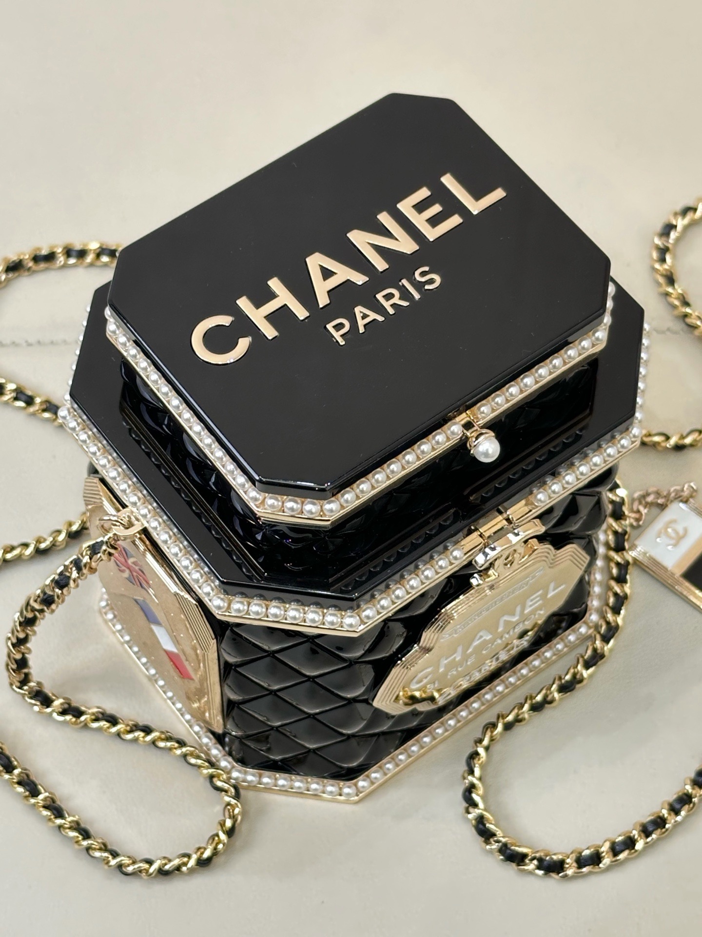 CHANEL Tea Caddy Minaudière - image 5