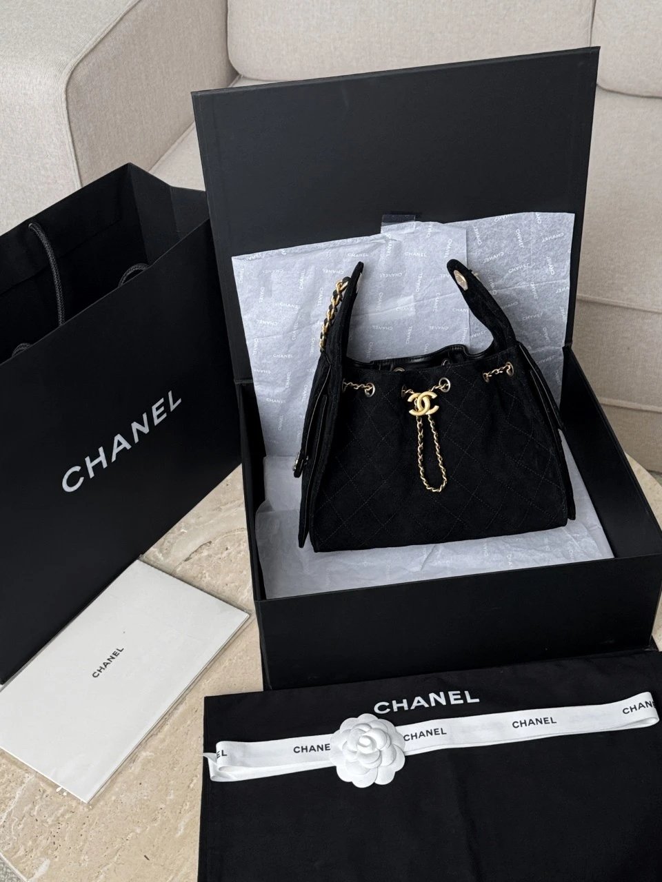 CHANEL 25 Handbag Suede in black - image 11