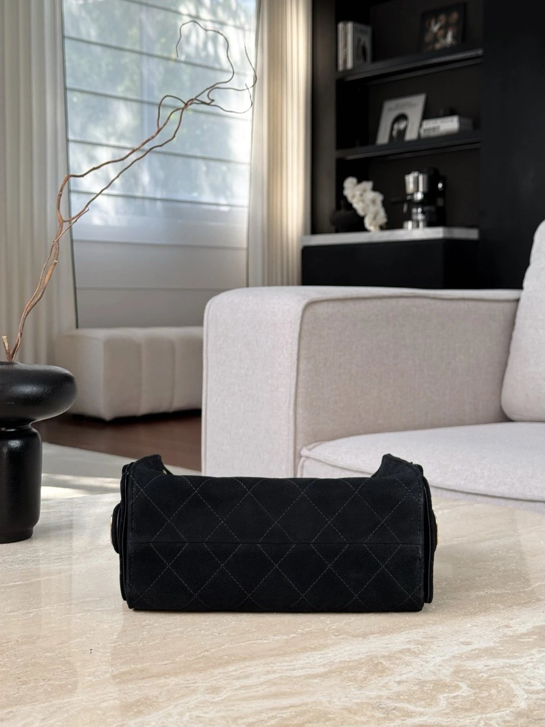 CHANEL 25 Handbag Suede in black - image 5