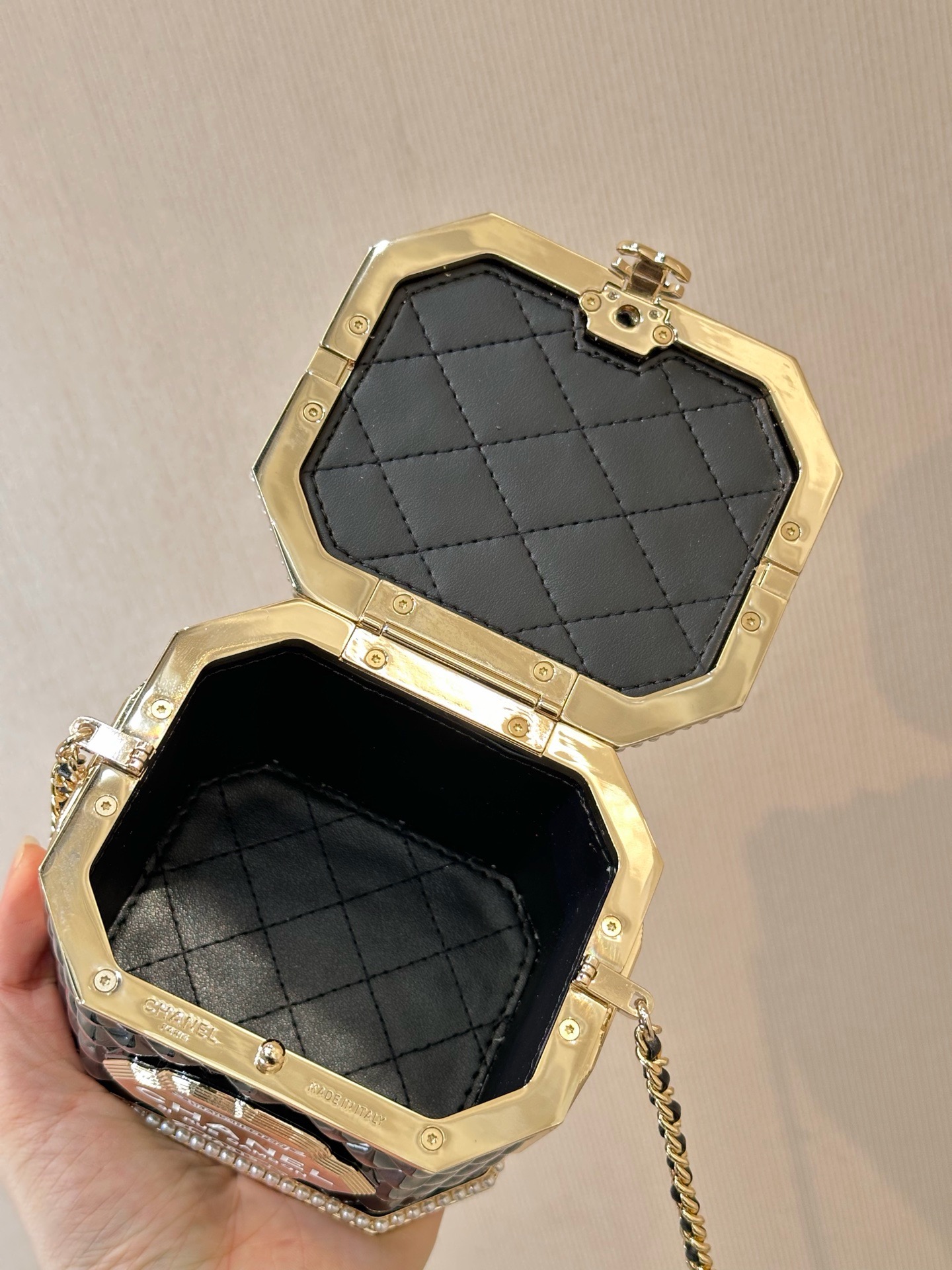 CHANEL Tea Caddy Minaudière - image 7