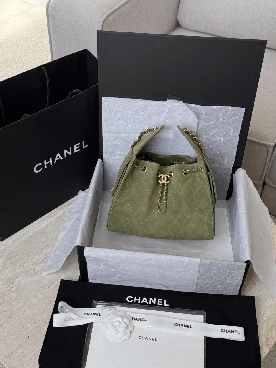 CHANEL 25 Hand Bag Suede-Grass Green - image 8