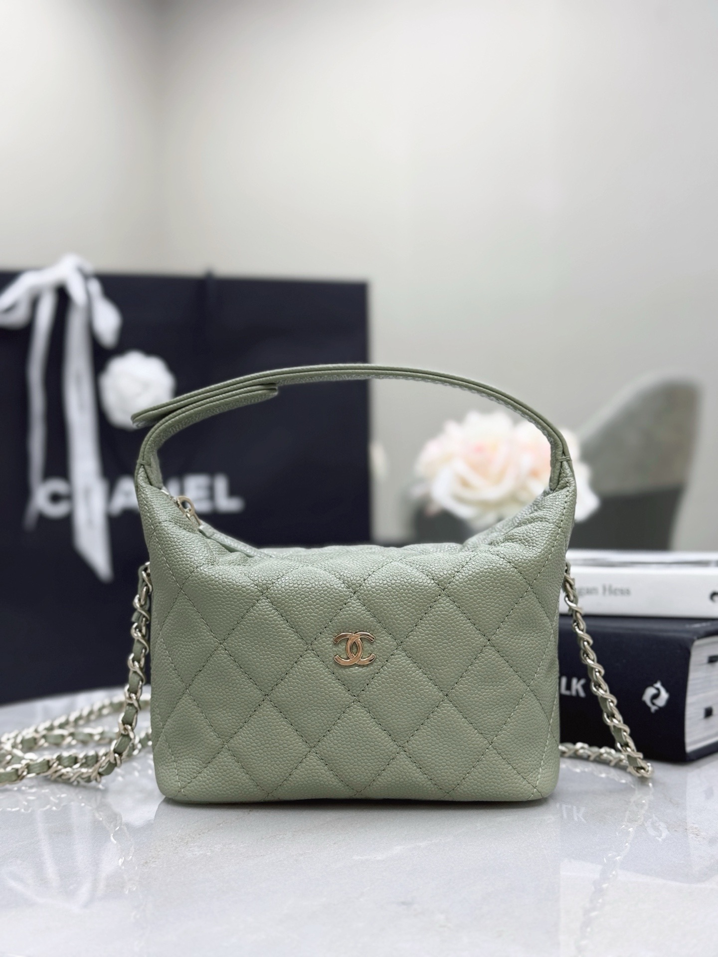 CHANEL 25B Handbag - image 2