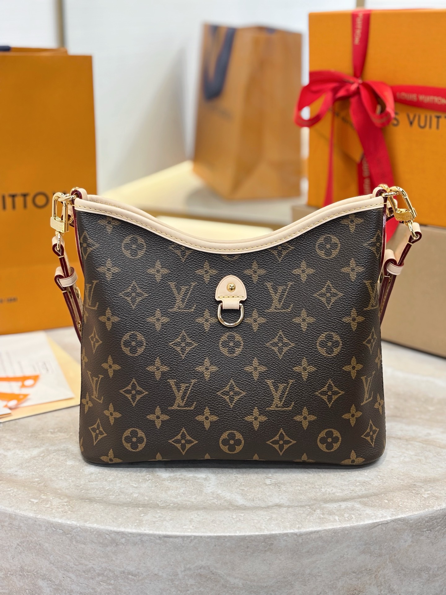 LV Line-Up BB M28423 - image 3
