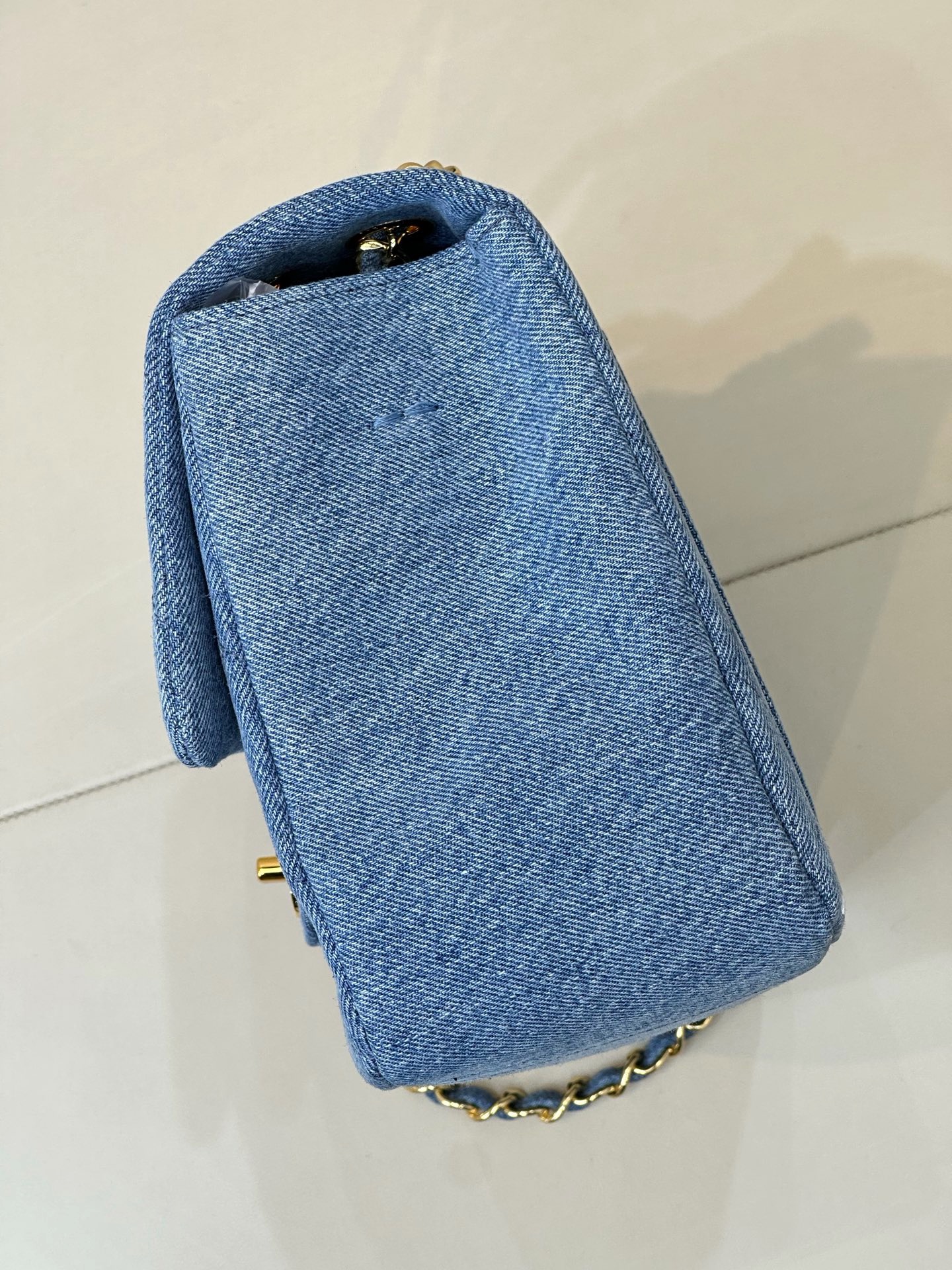 CHANEL Maxi Flap Bag Denim Blue - image 4