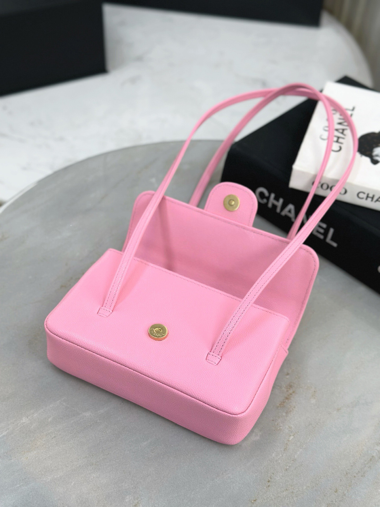 CHANEL 26p Preppy Coco - image 6