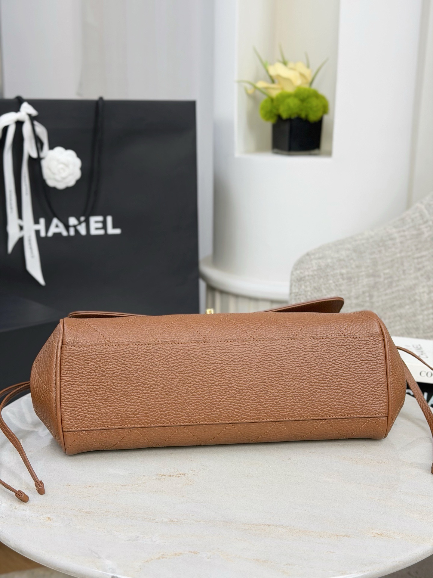 CHANEL Small Shopping Bag Grained Calfskin - image 5