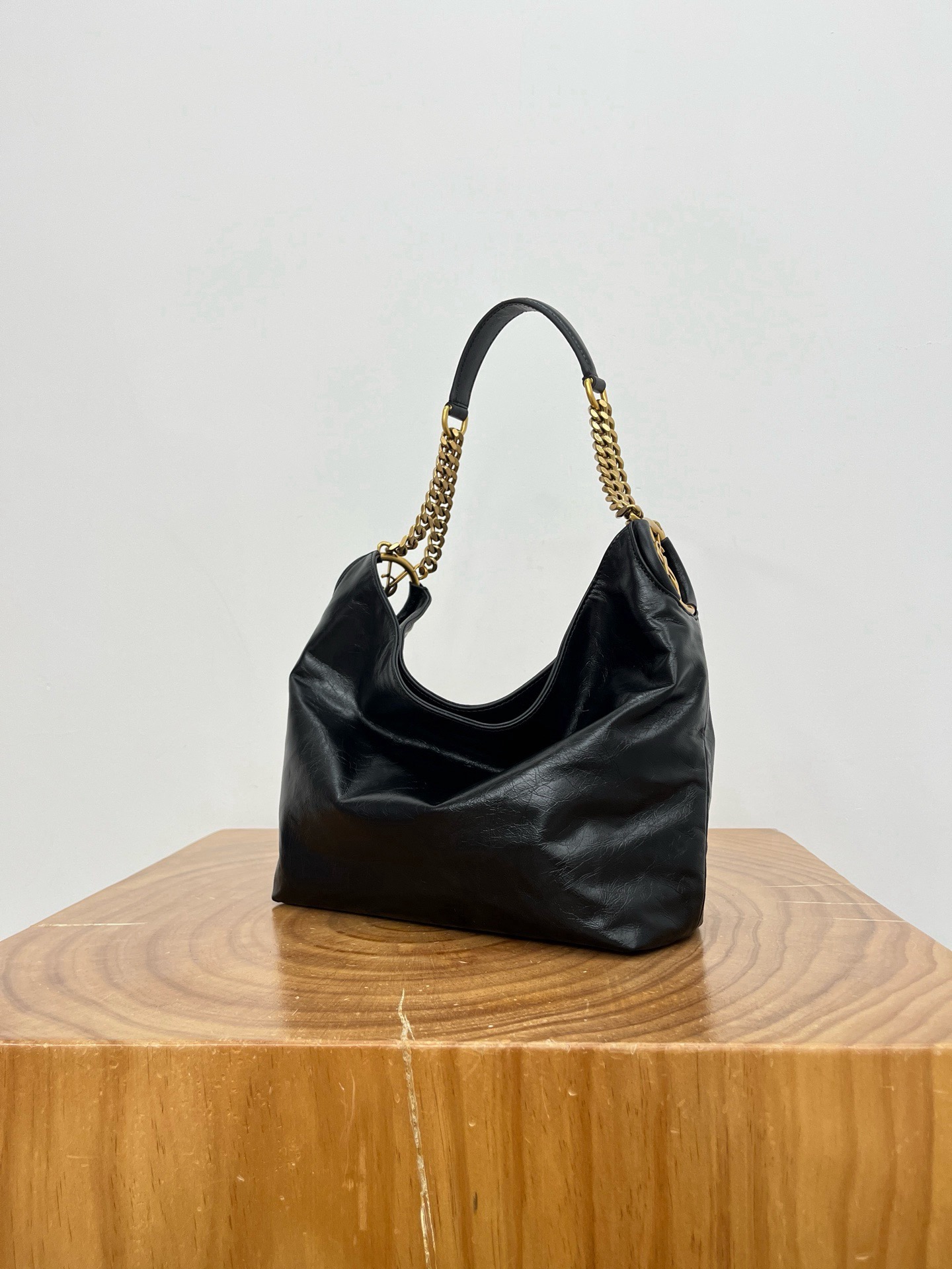 YSL HORTENSE small hobo in shiny leather in Black - image 3