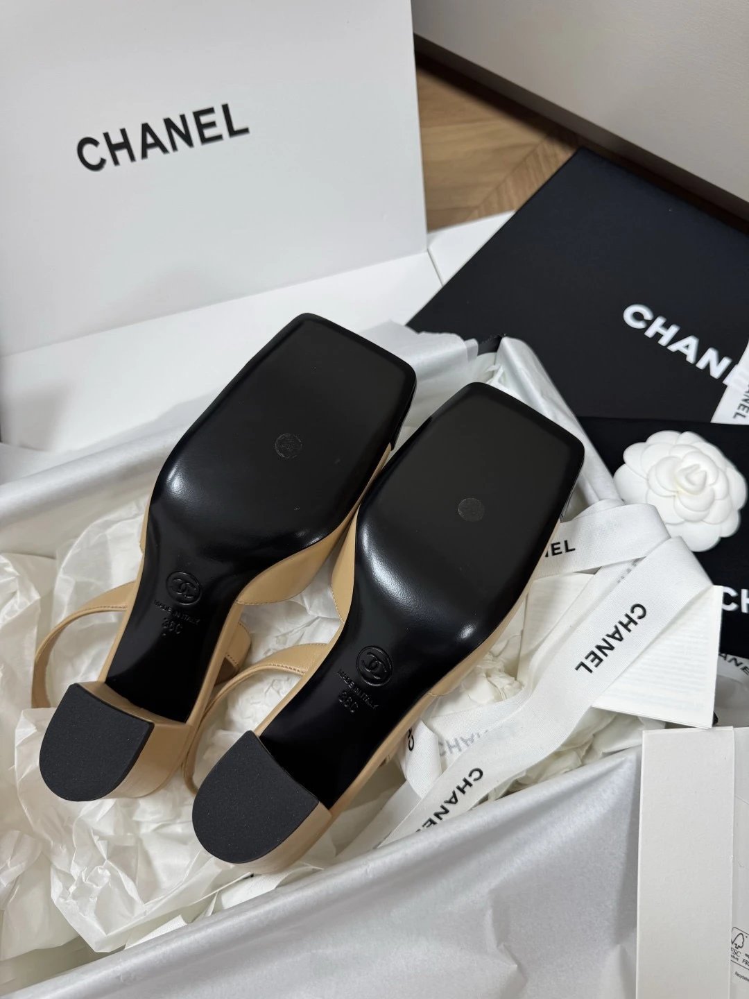 CHANEL Slingbacks - image 5