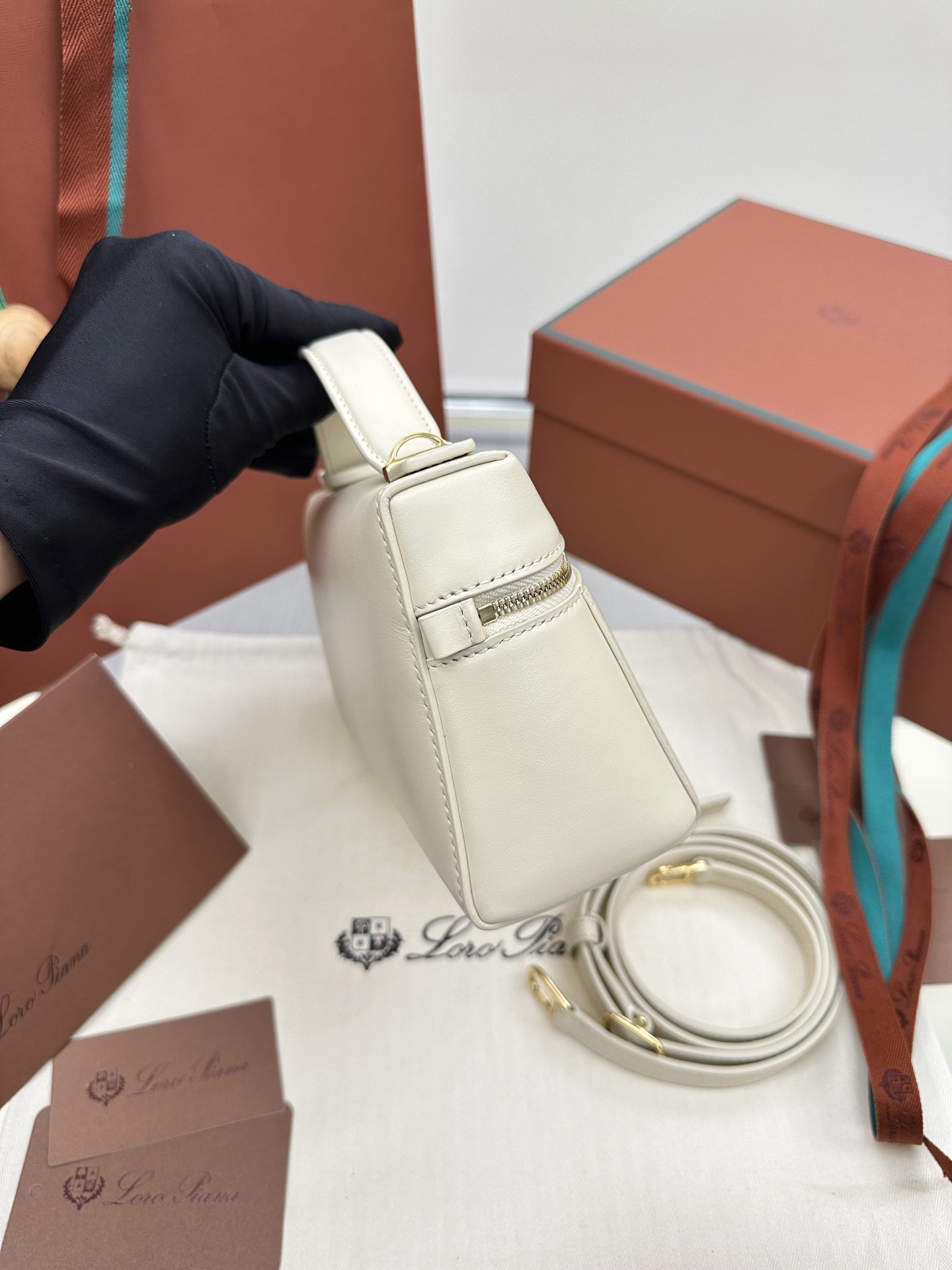 LP Extra Bag L23 Calfskin - image 3