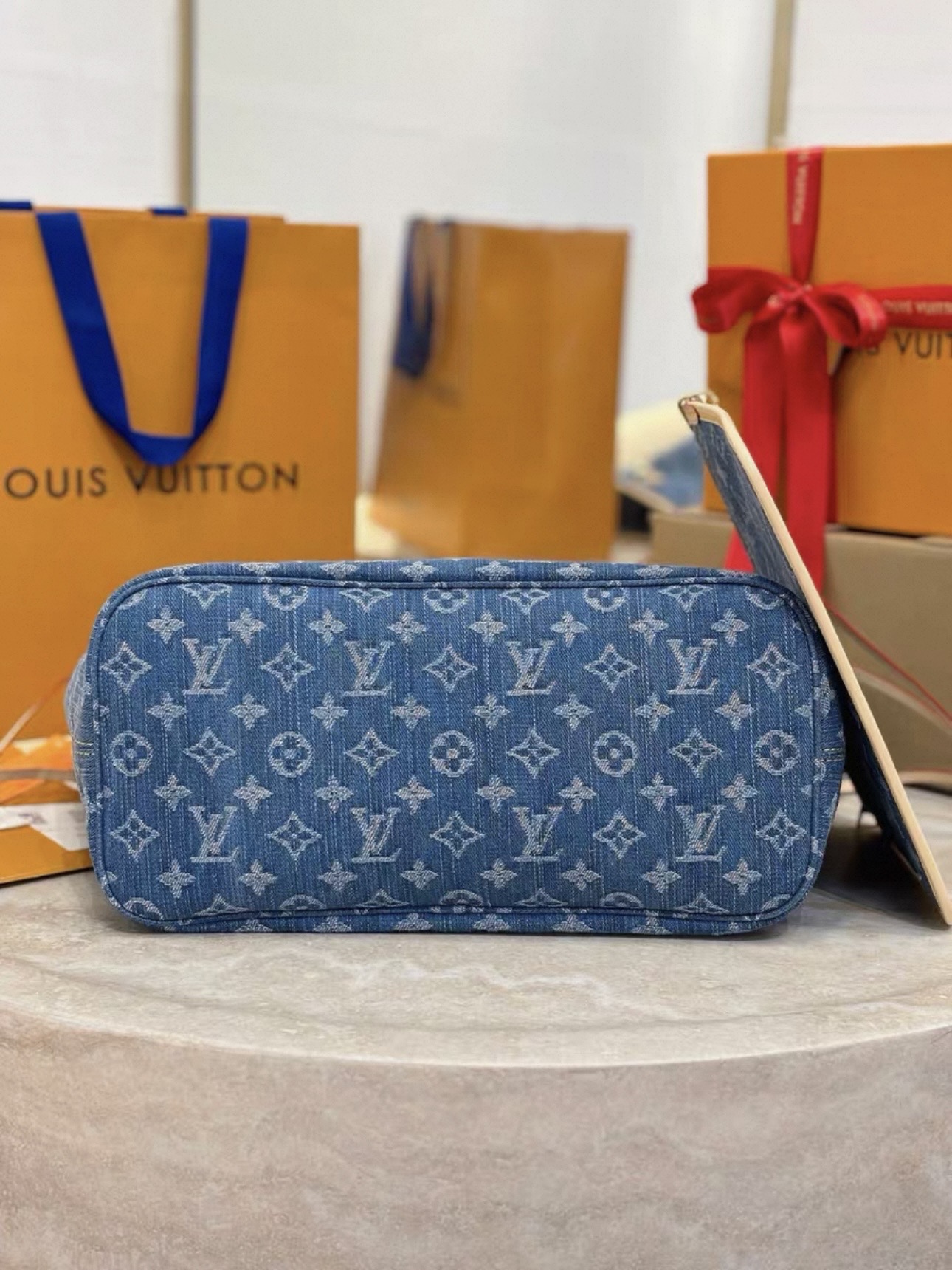LV Denim Washed Blue Collection - image 5