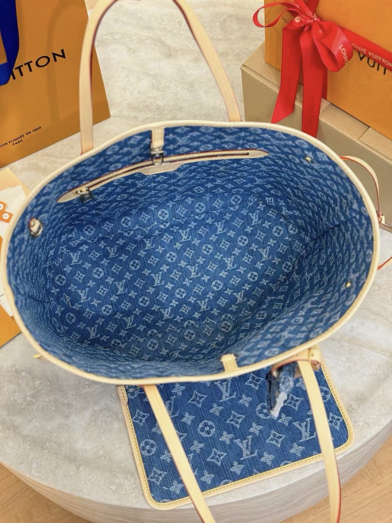 LV Denim Washed Blue Collection - image 6