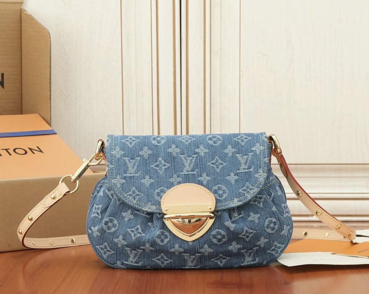 LV Denim Washed Blue Collection M46829 - image 2