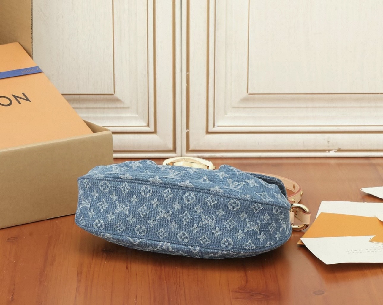 LV Denim Washed Blue Collection M46829 - image 5