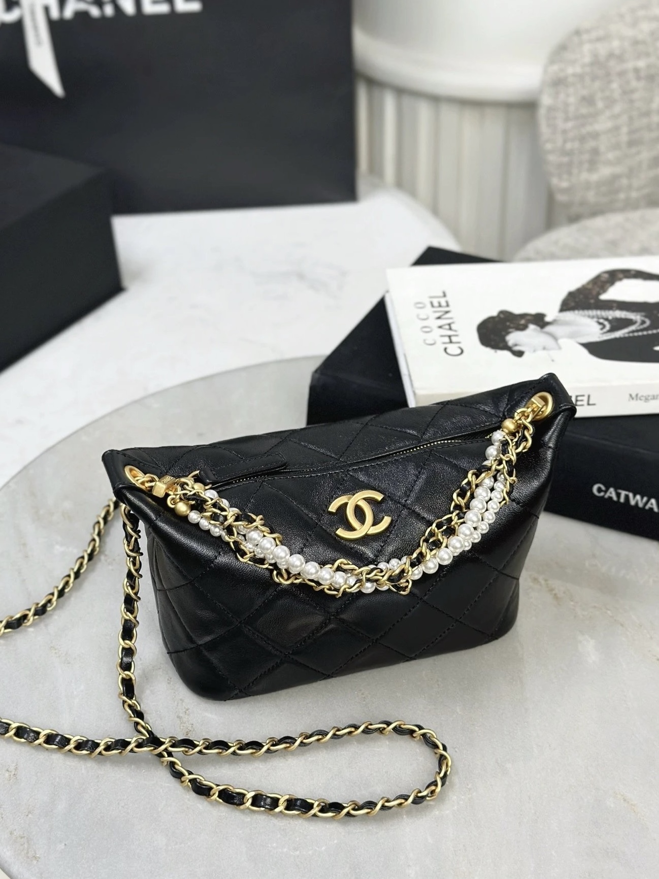 CHANEL 26C Peral shiny lambskin - image 6