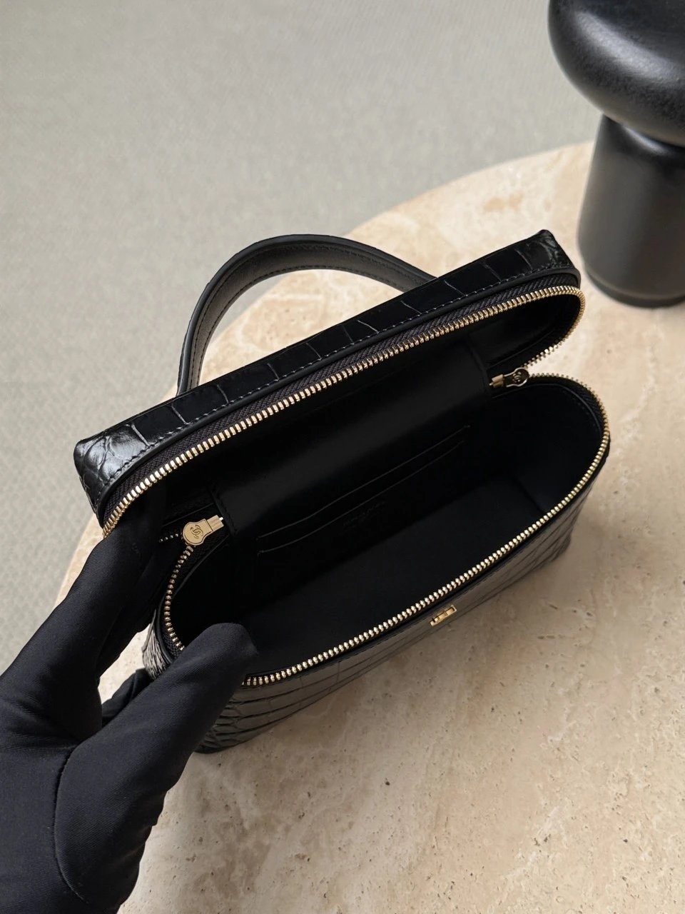 CHANEL Vanity Bag Calfskin Crocodile Embossed Black - image 6