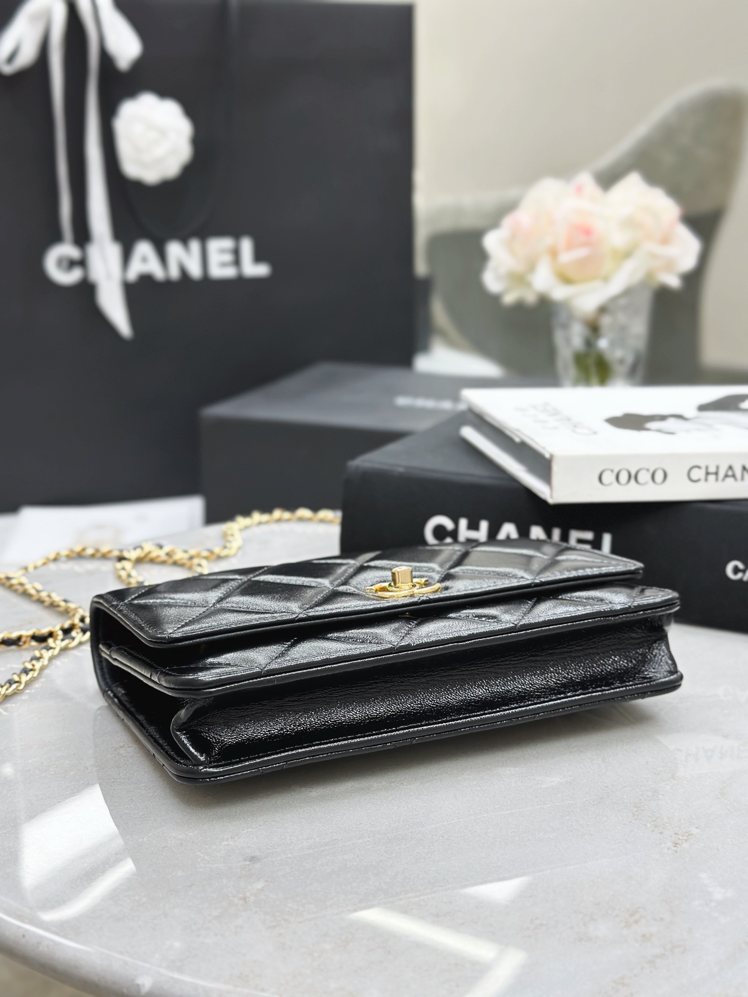 CHANEL Wallet On Chain Shiny Lambskin - image 6