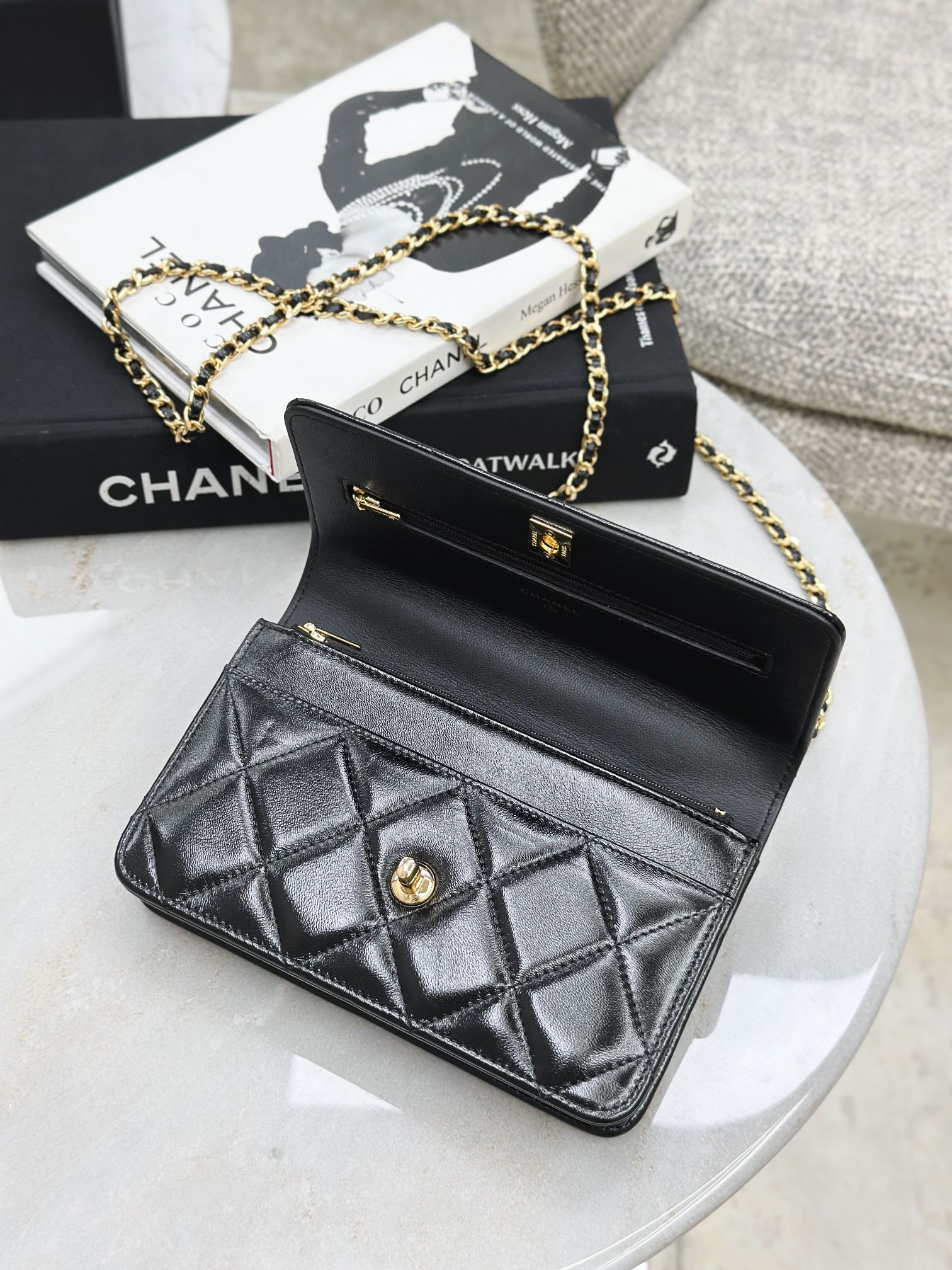 CHANEL Wallet On Chain Shiny Lambskin - image 7