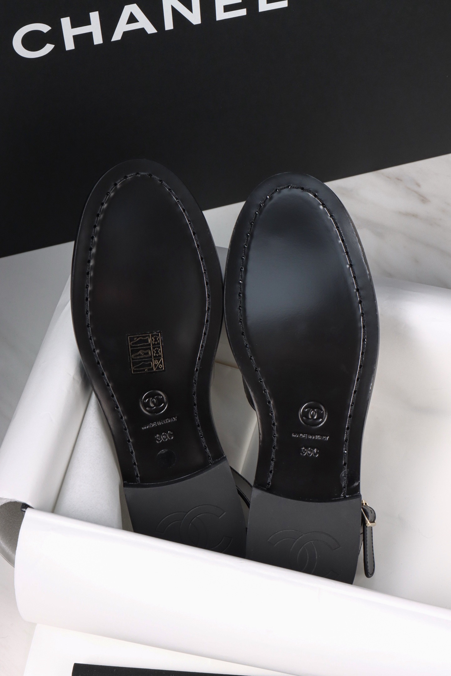 CHANEL Slingbacks Shiny calfskin - image 9