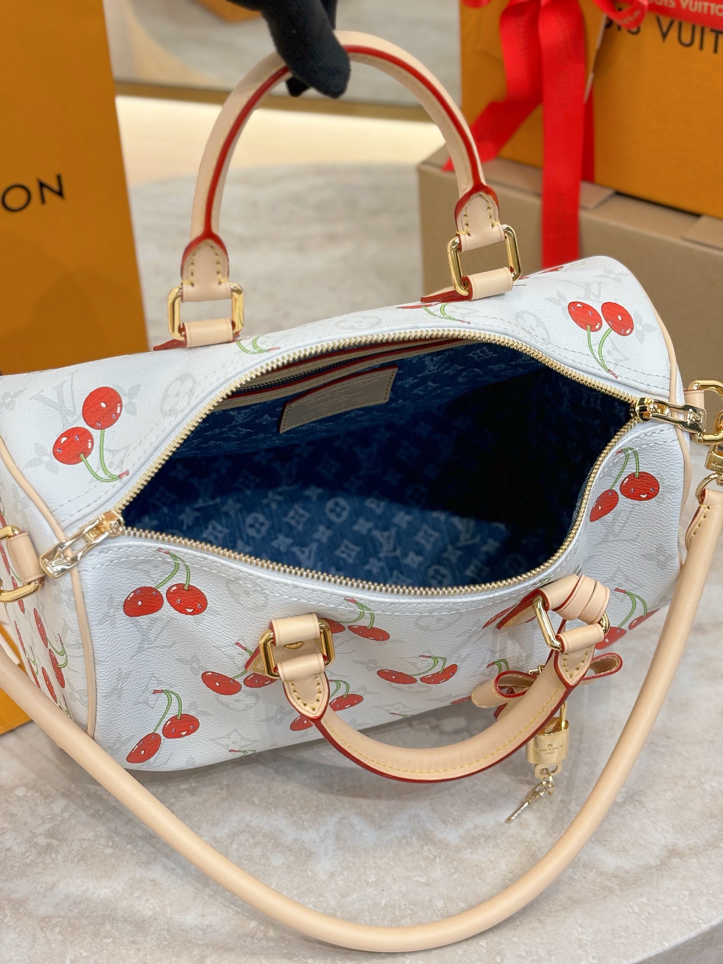 LV X TM Speedy Soft Bandouliere 30 M14238 - image 6