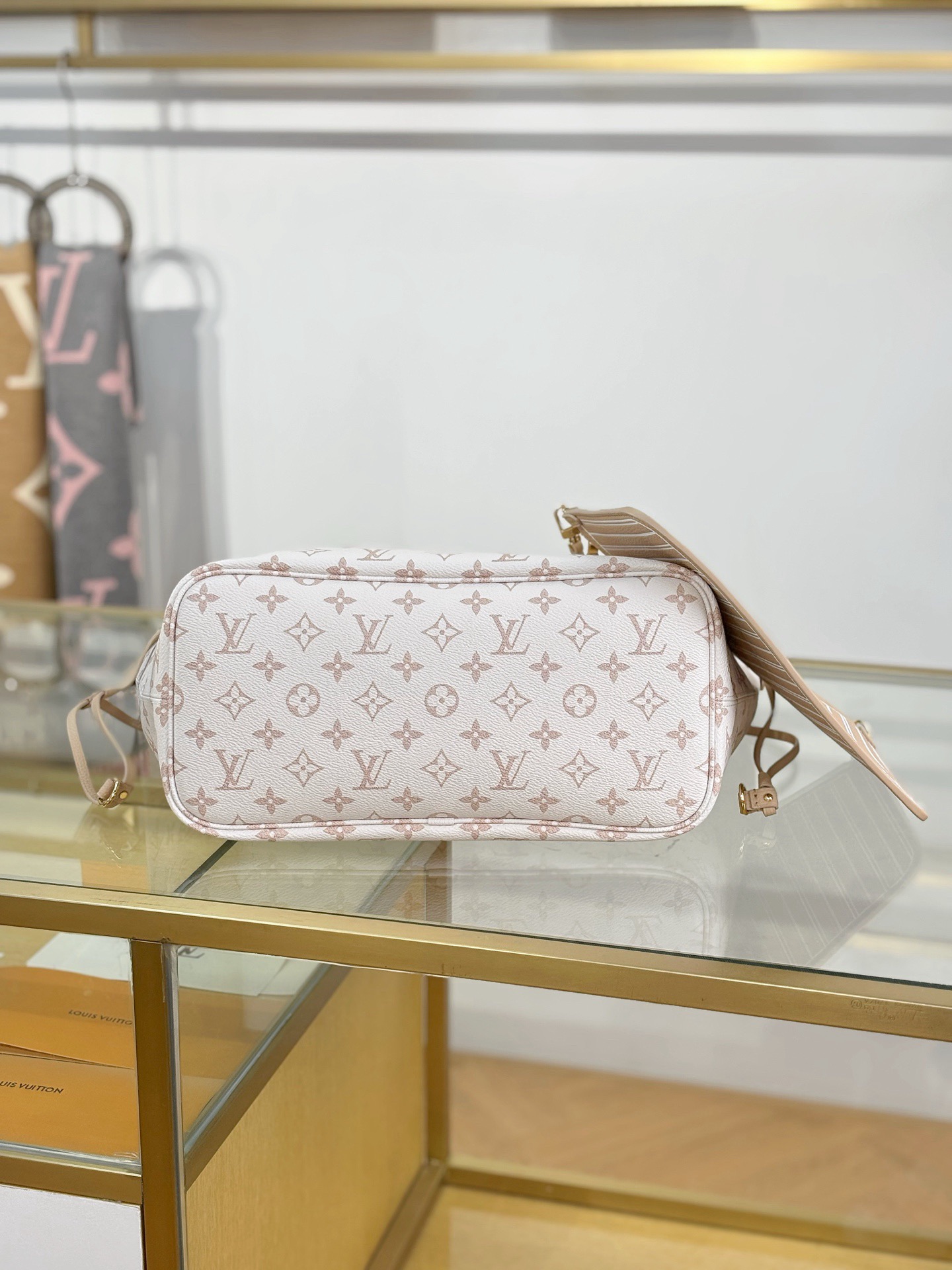 LV Neverfull MM M25665 - image 5