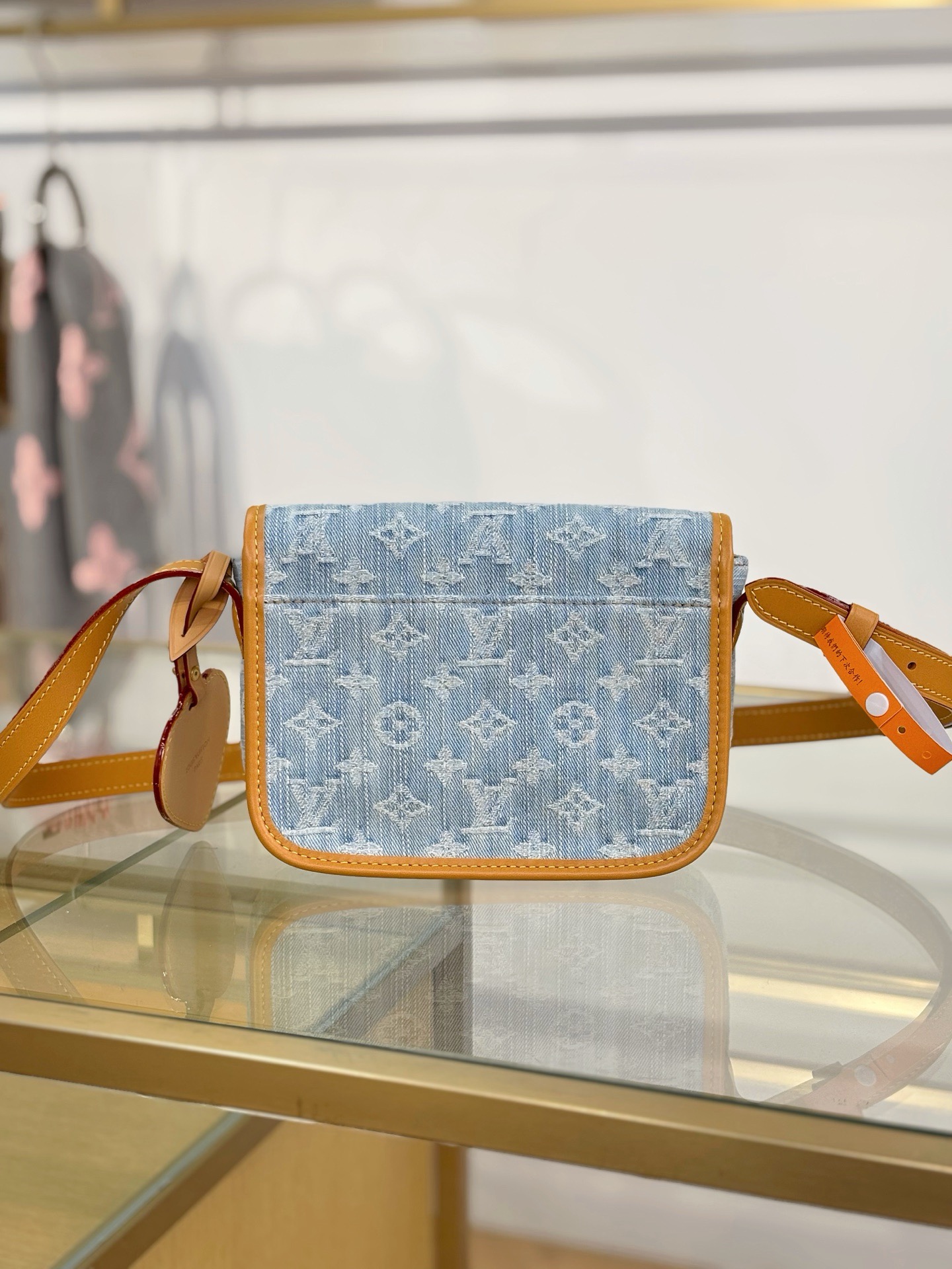 LV Satchel Wearable Wallet M2A647 - image 3
