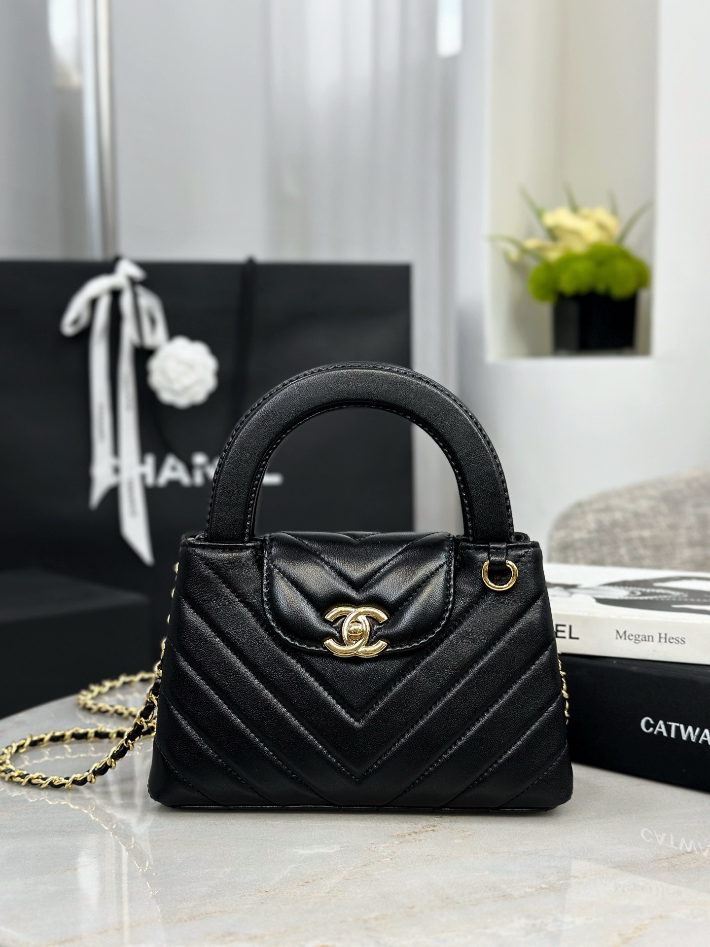 CHANEL MINI Shopping Bag - image 2