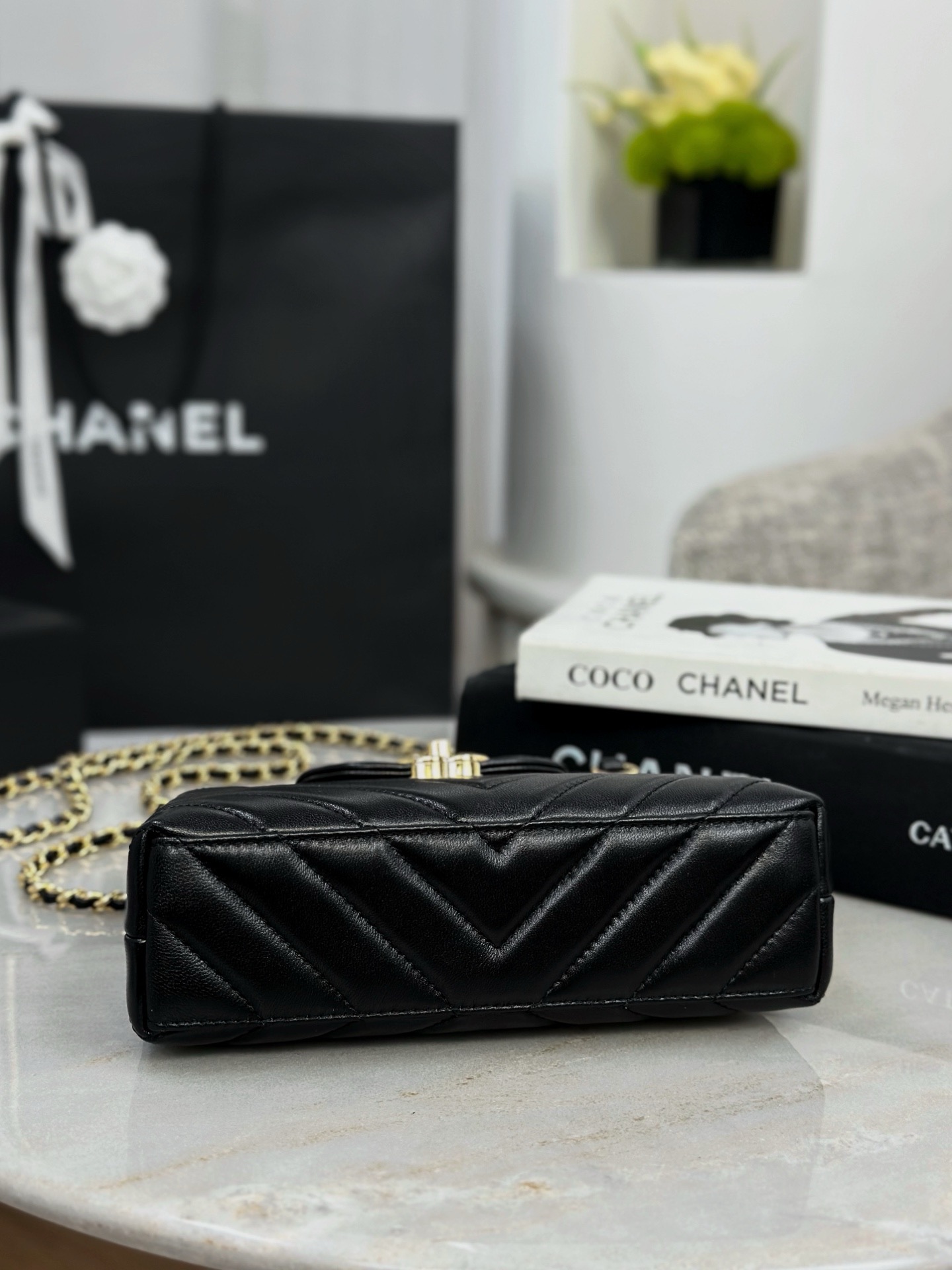 CHANEL MINI Shopping Bag - image 6
