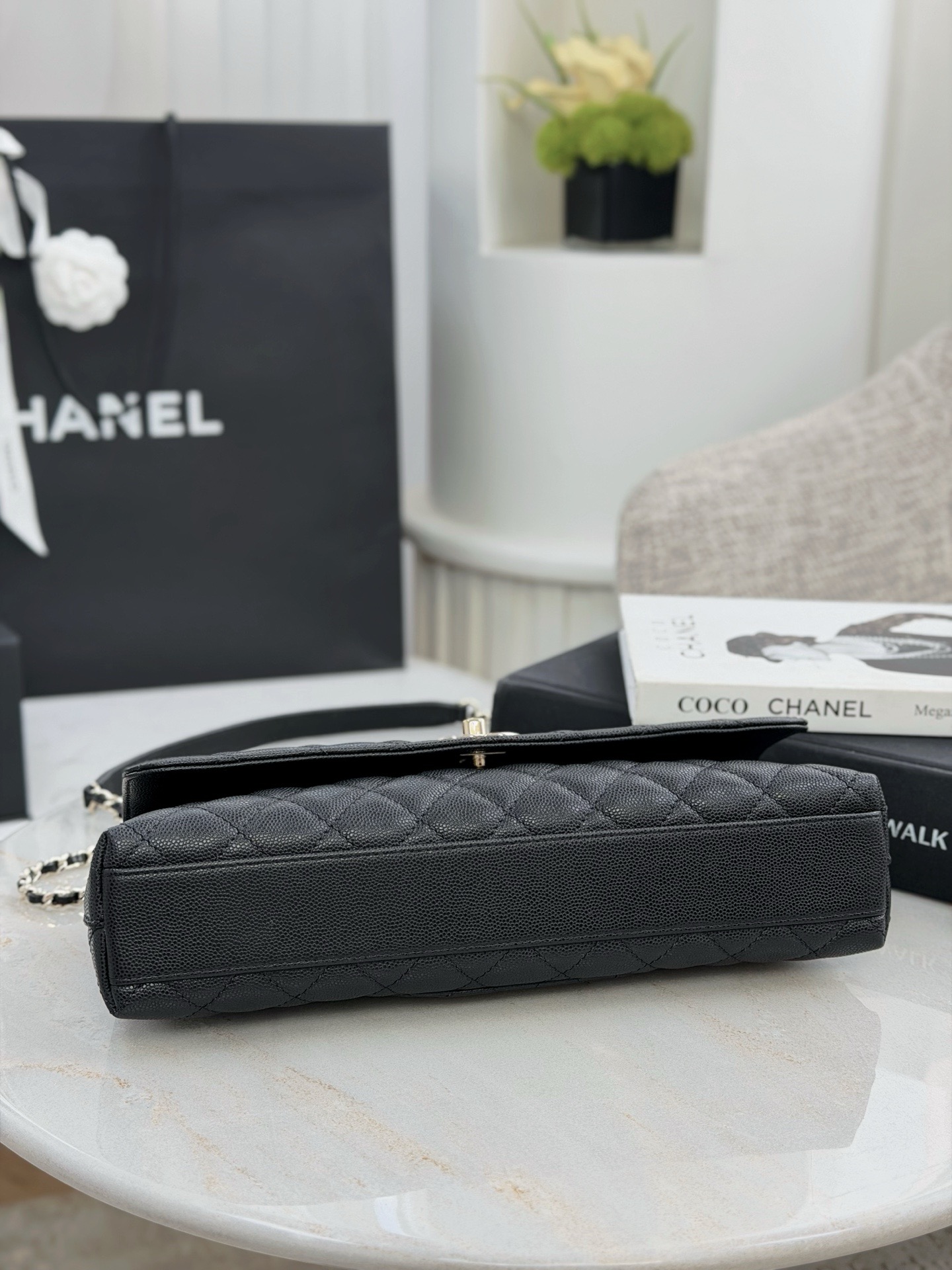 CHANEL Maxi Coco Handle Long Flap Bag Black - image 5