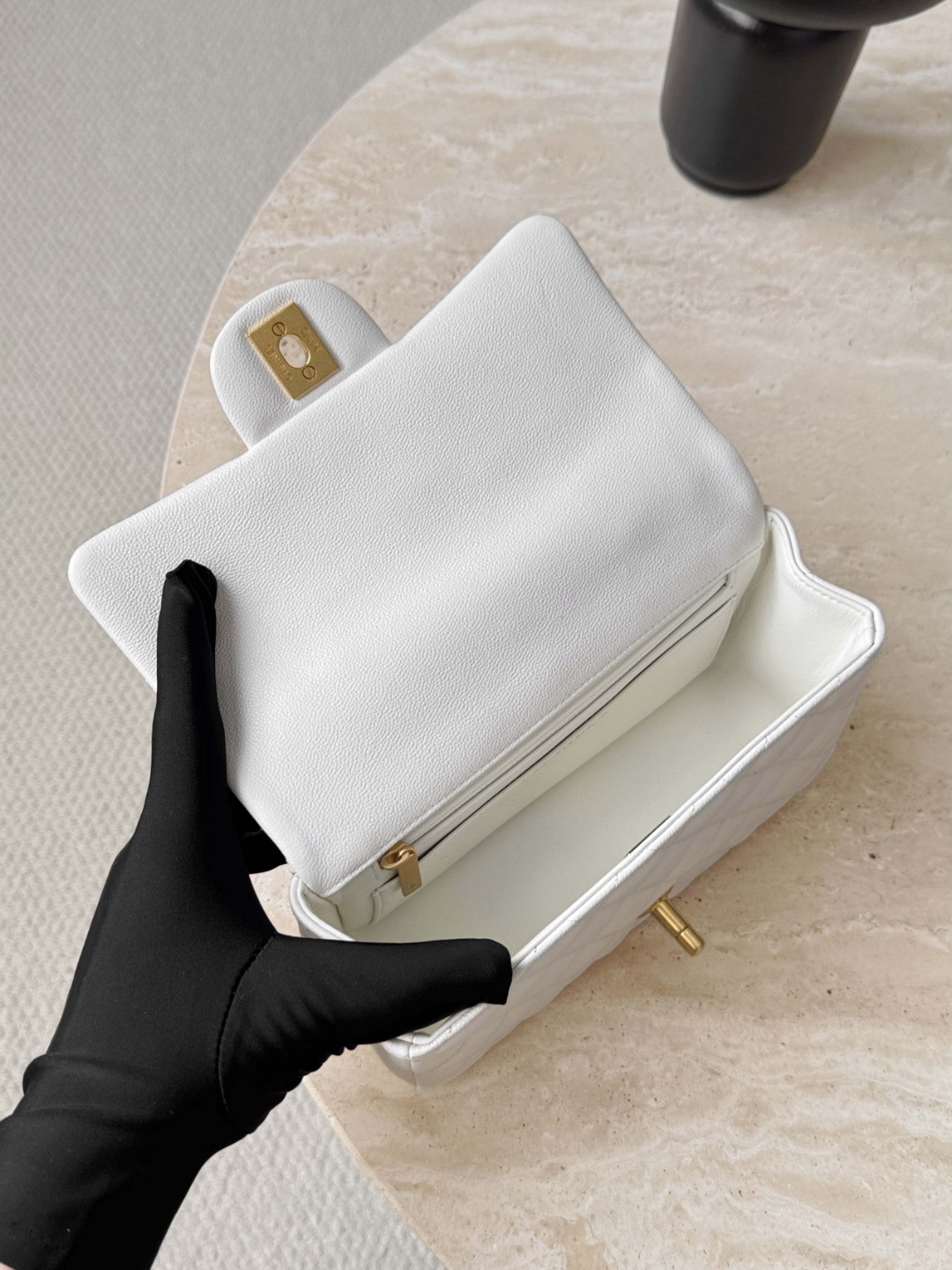 CHANEL Classic Flap Bag in quilted caviar calfskin - image 6
