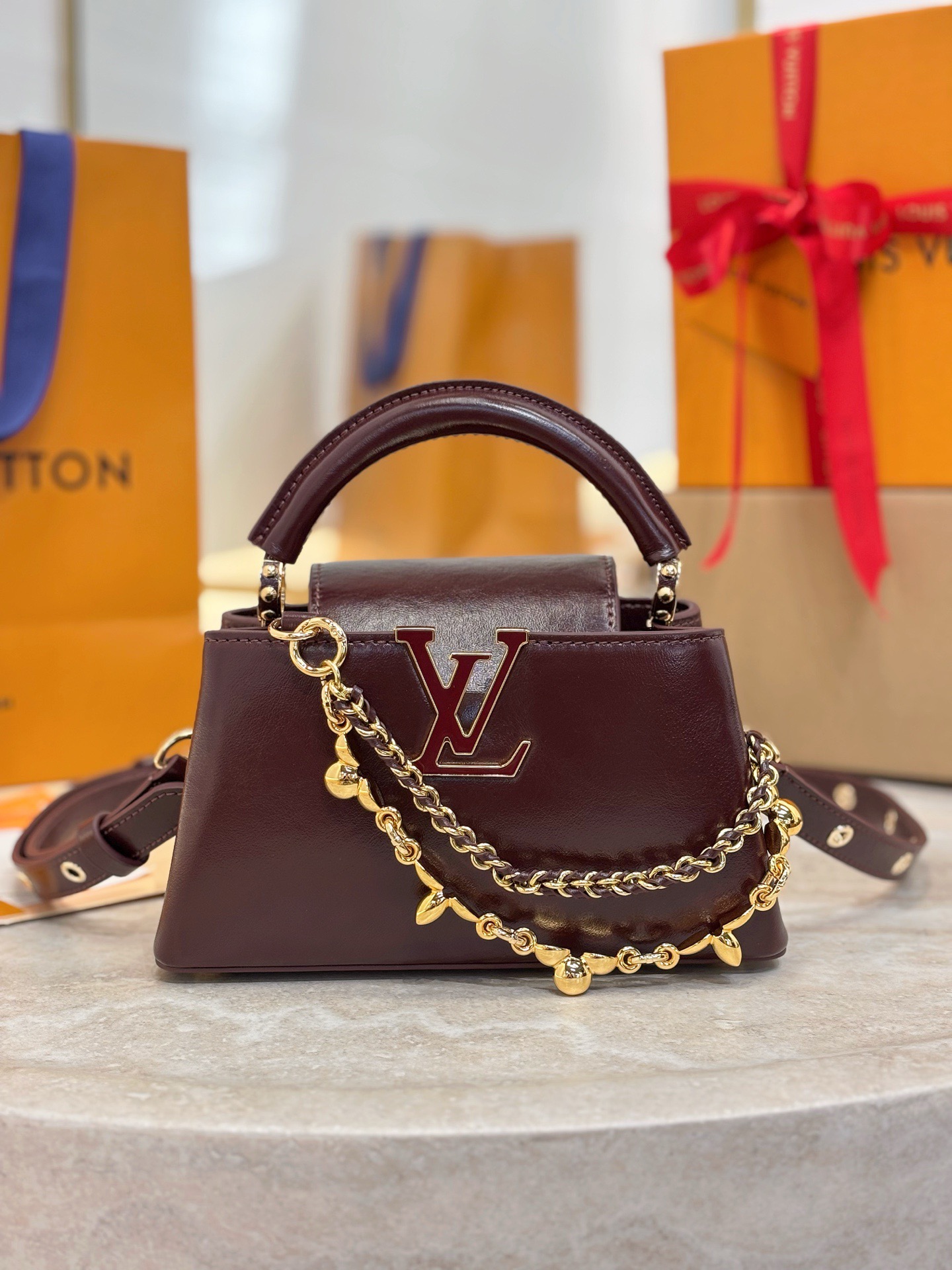 LV Capucines East-West Mini Grenat Red M25473 - image 2