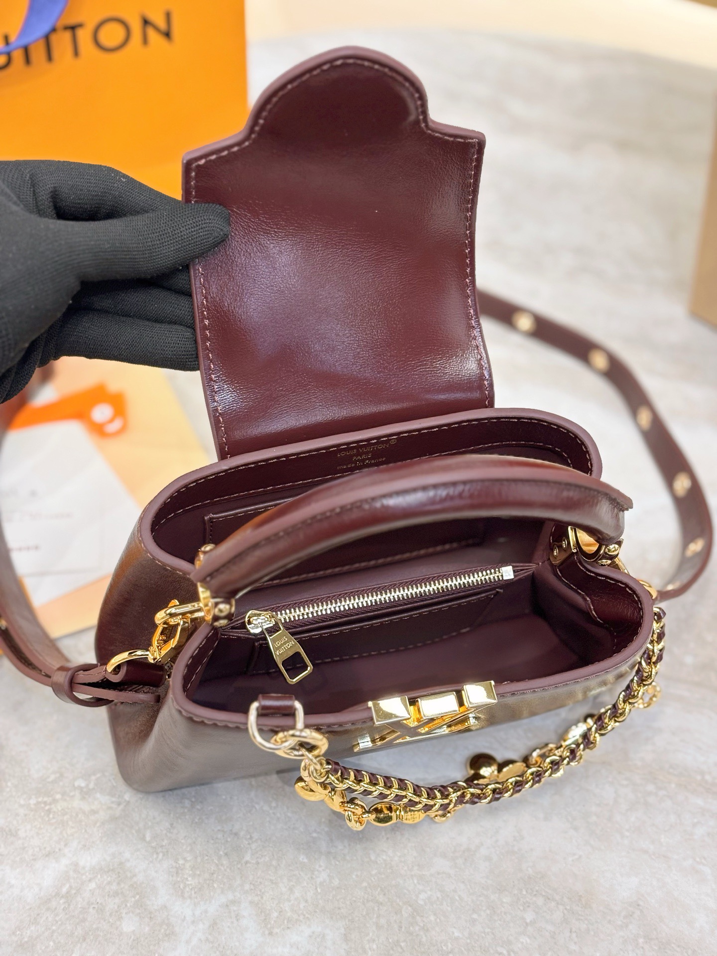 LV Capucines East-West Mini Grenat Red M25473 - image 6