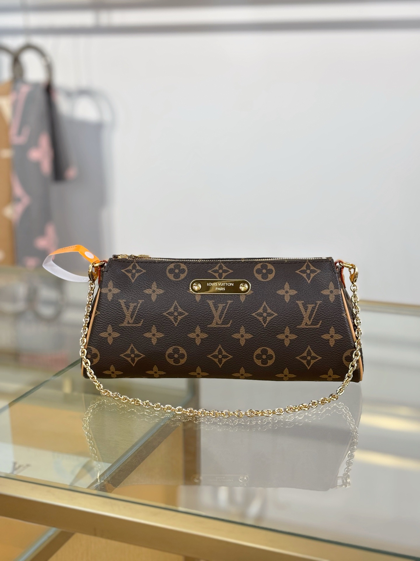 LV Pochette EVA M13567 - image 2