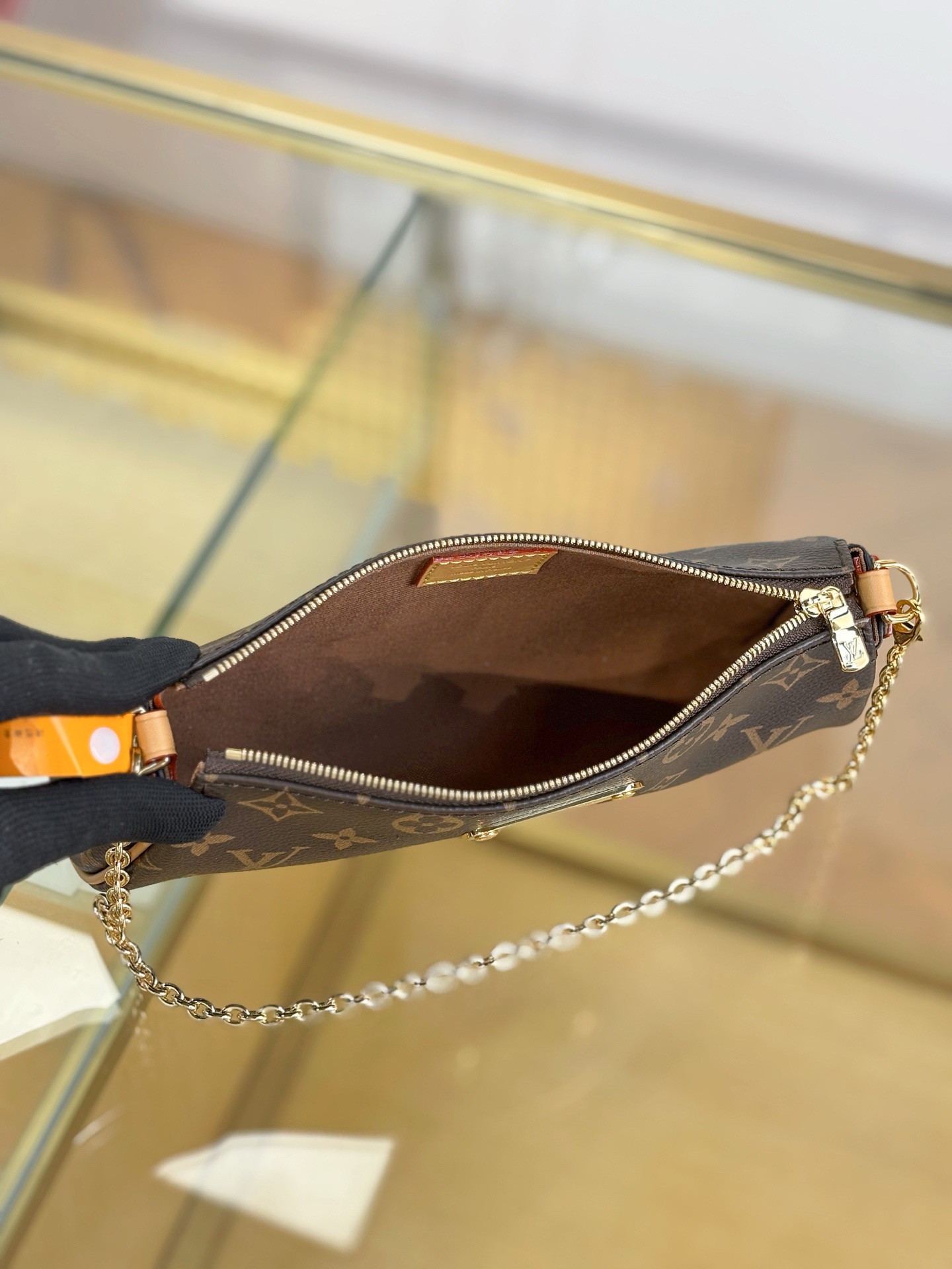 LV Pochette EVA M13567 - image 7