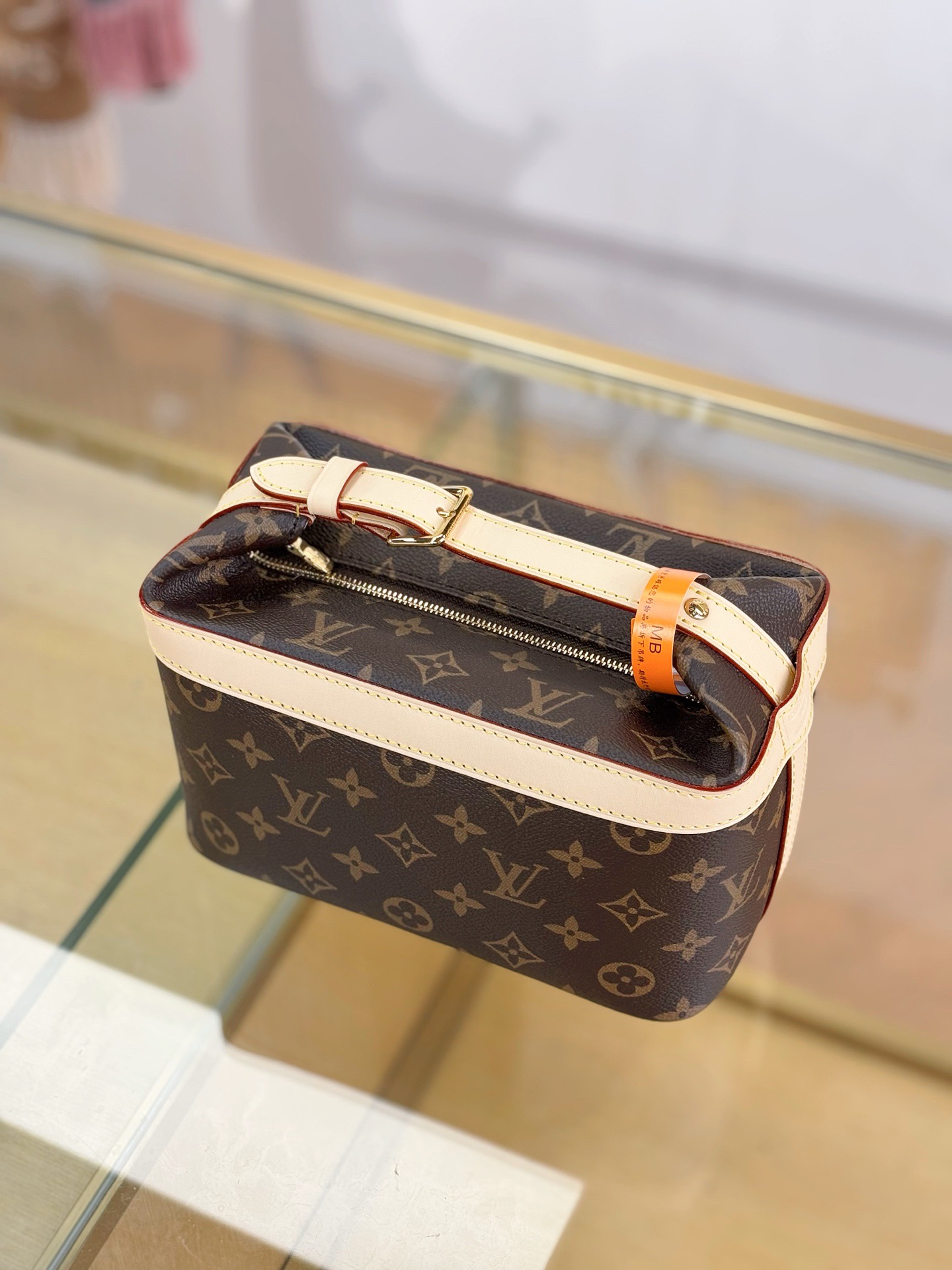 LV Cruiser M15350 - image 4