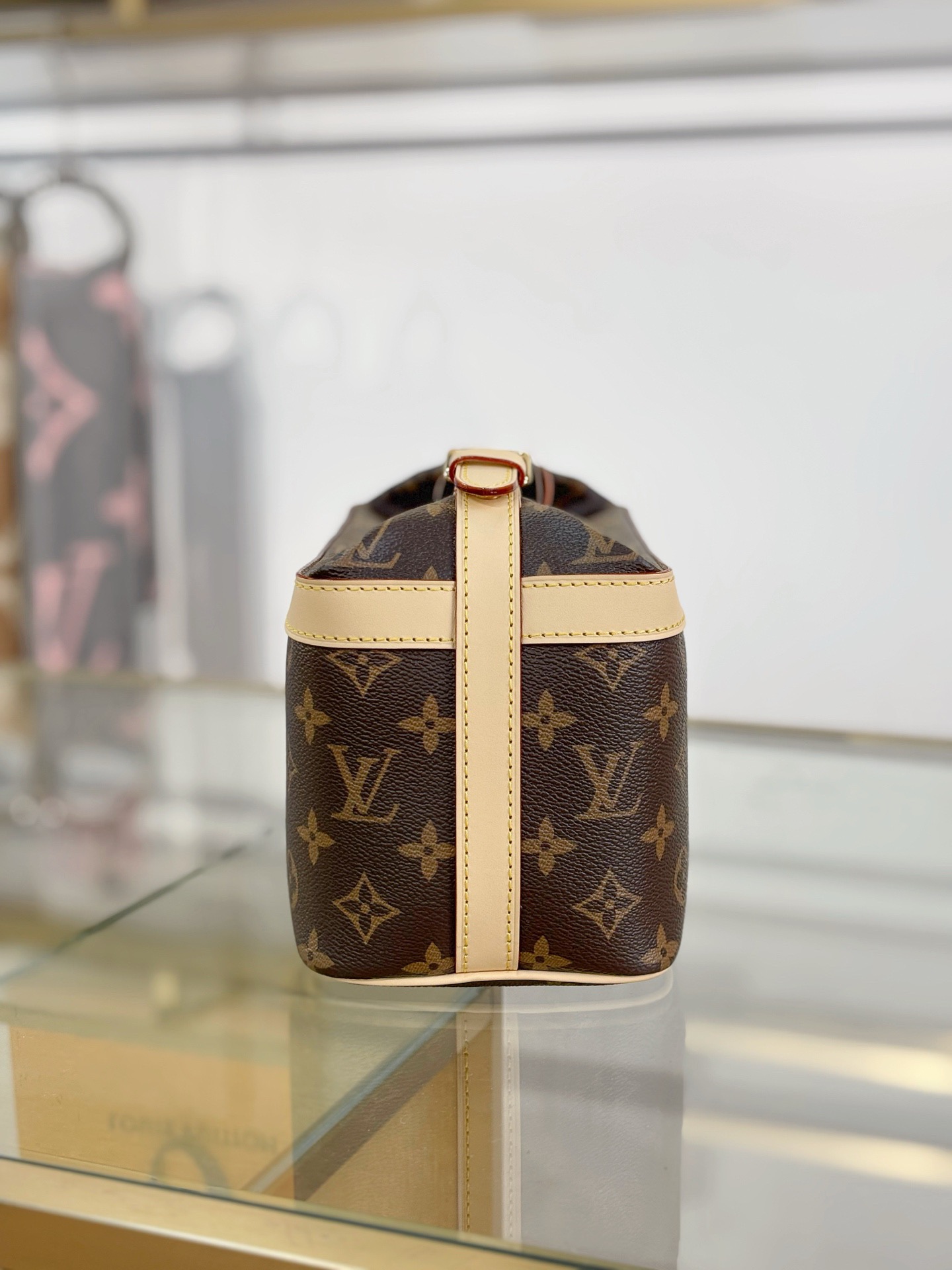 LV Cruiser M15350 - image 3