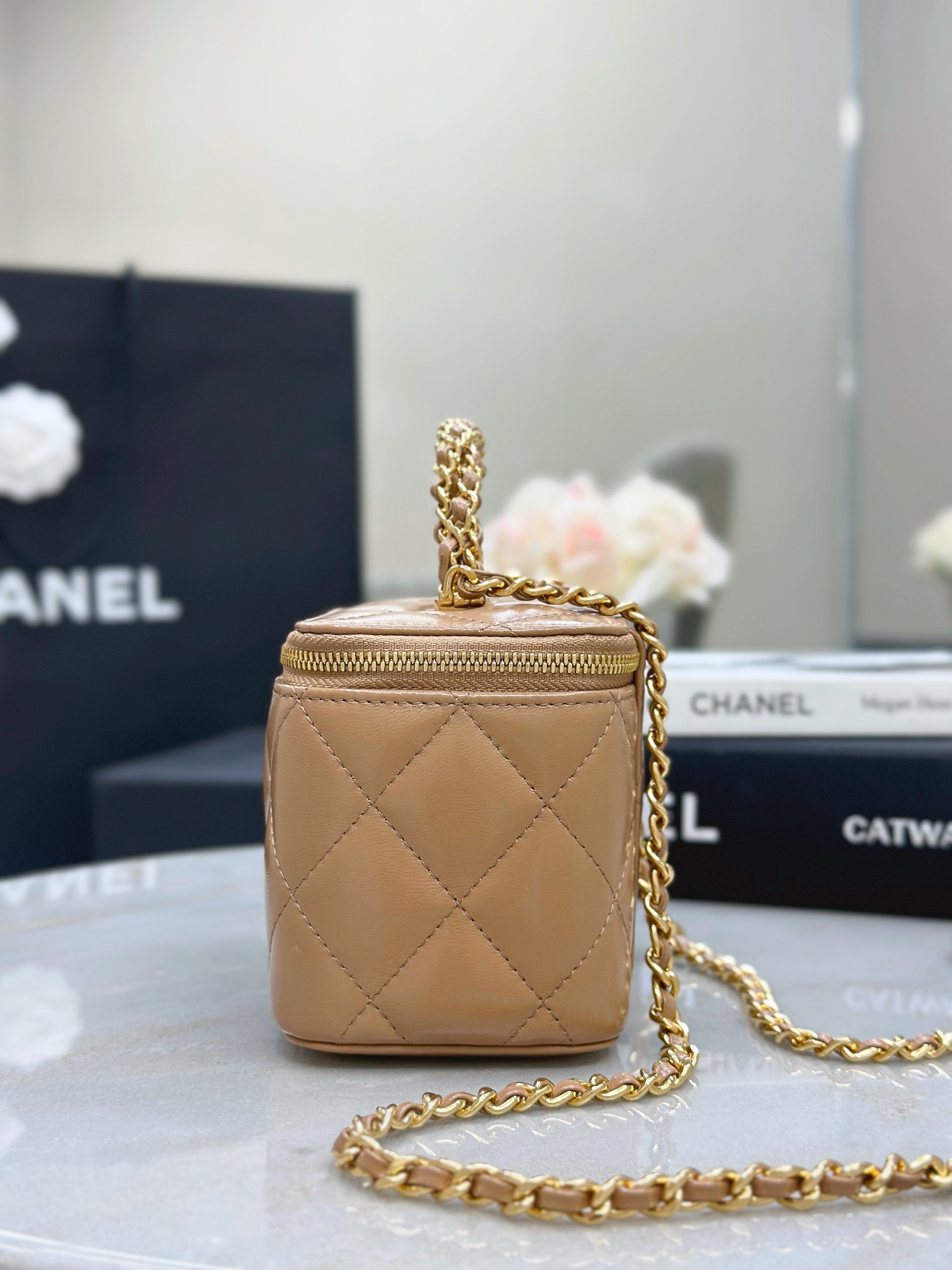 CHANEL 24B Handle Vanity Bag - image 3