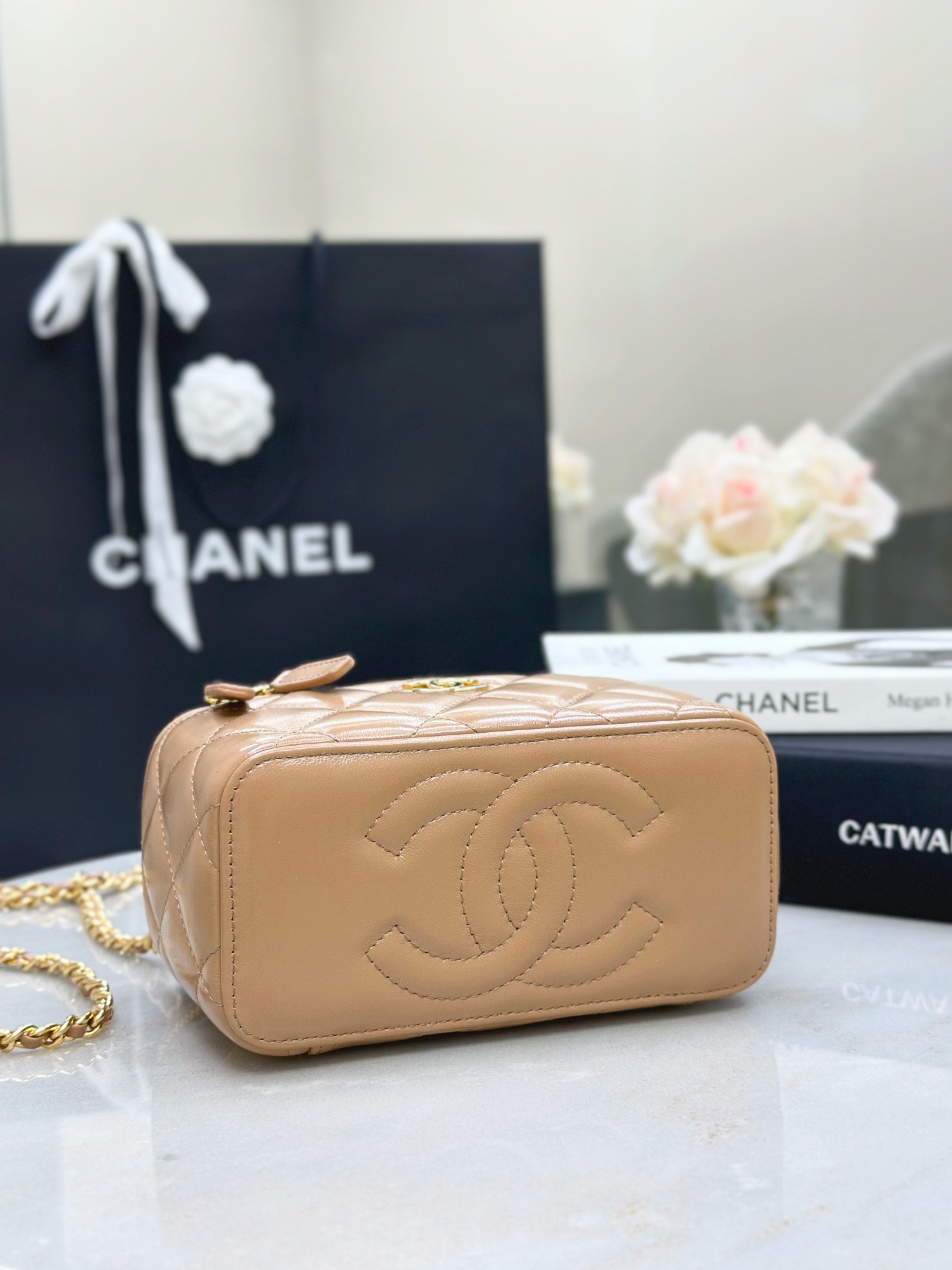 CHANEL 24B Handle Vanity Bag - image 5