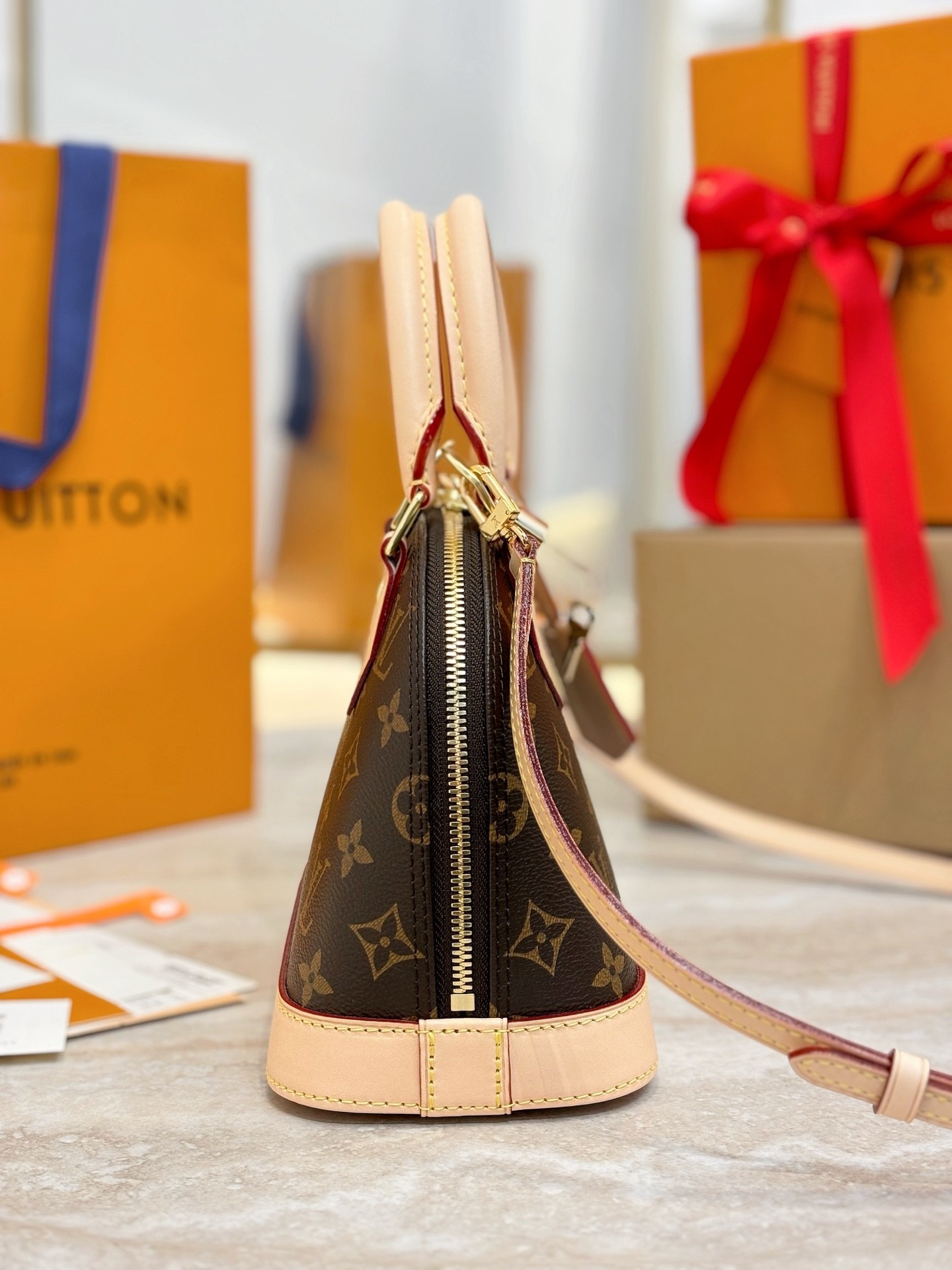 LV Alma BB M46990 - image 4