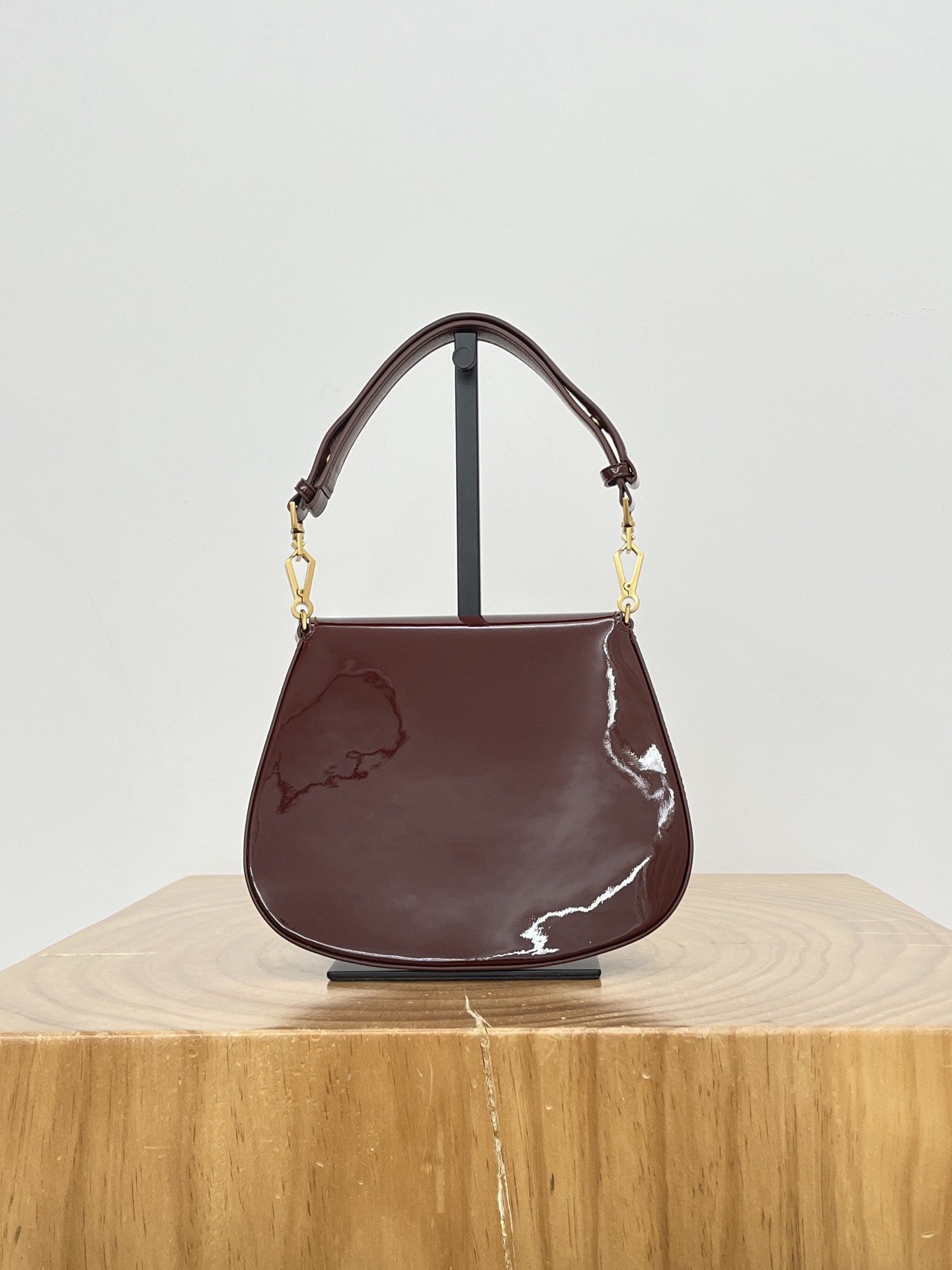 YSL VOLTAIRE top handle in BOX SAINT LAURENT in Bordeaux - image 4