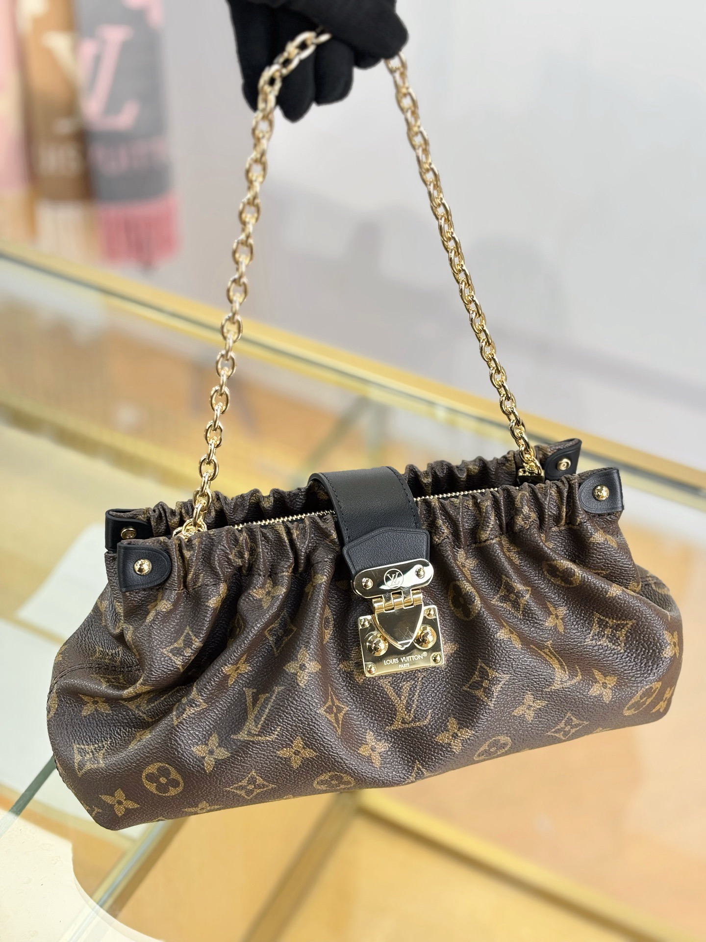 LV Pochette Sling M27819 - image 7