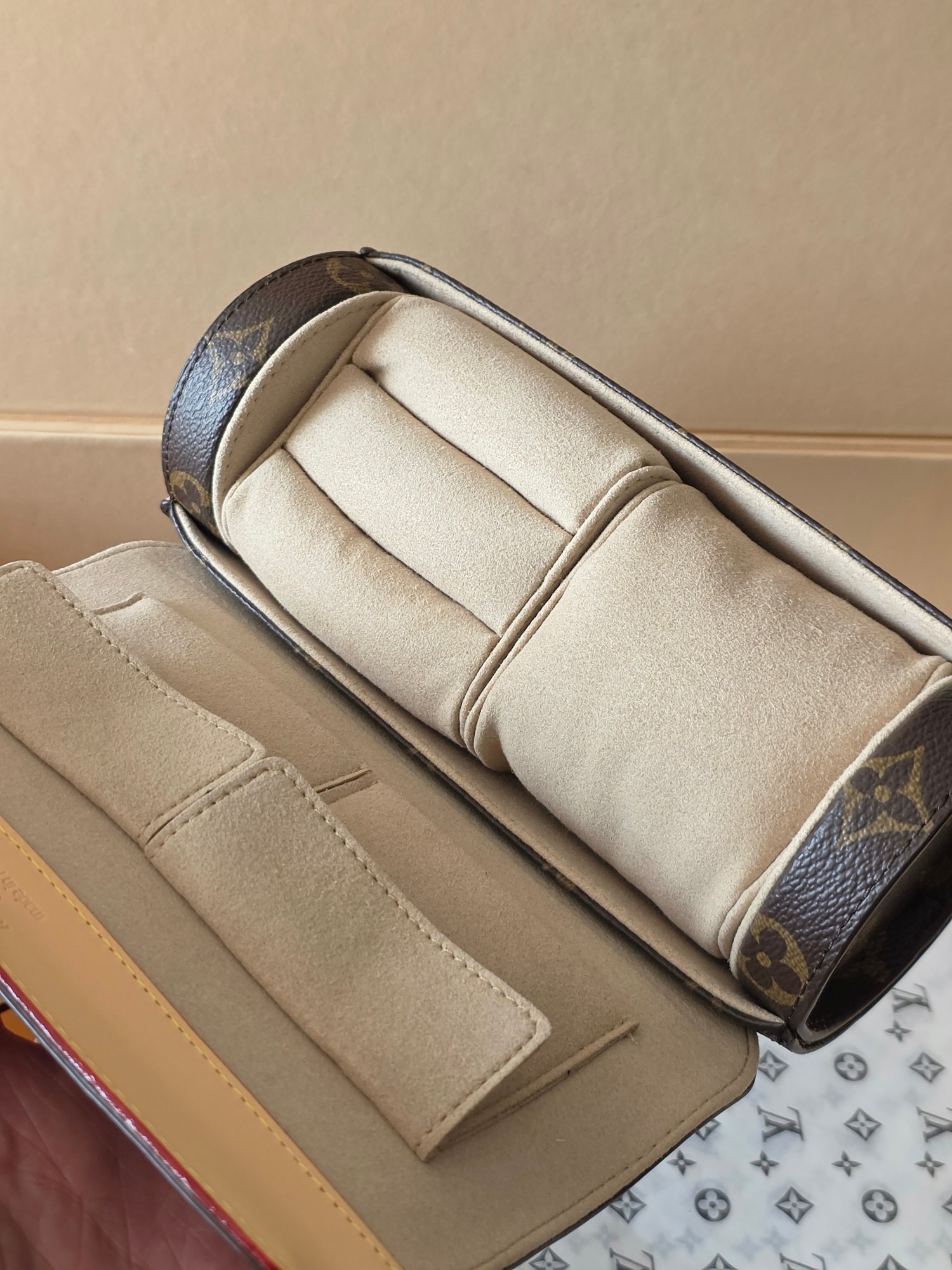 LV Etui Bijou M10145 - image 6