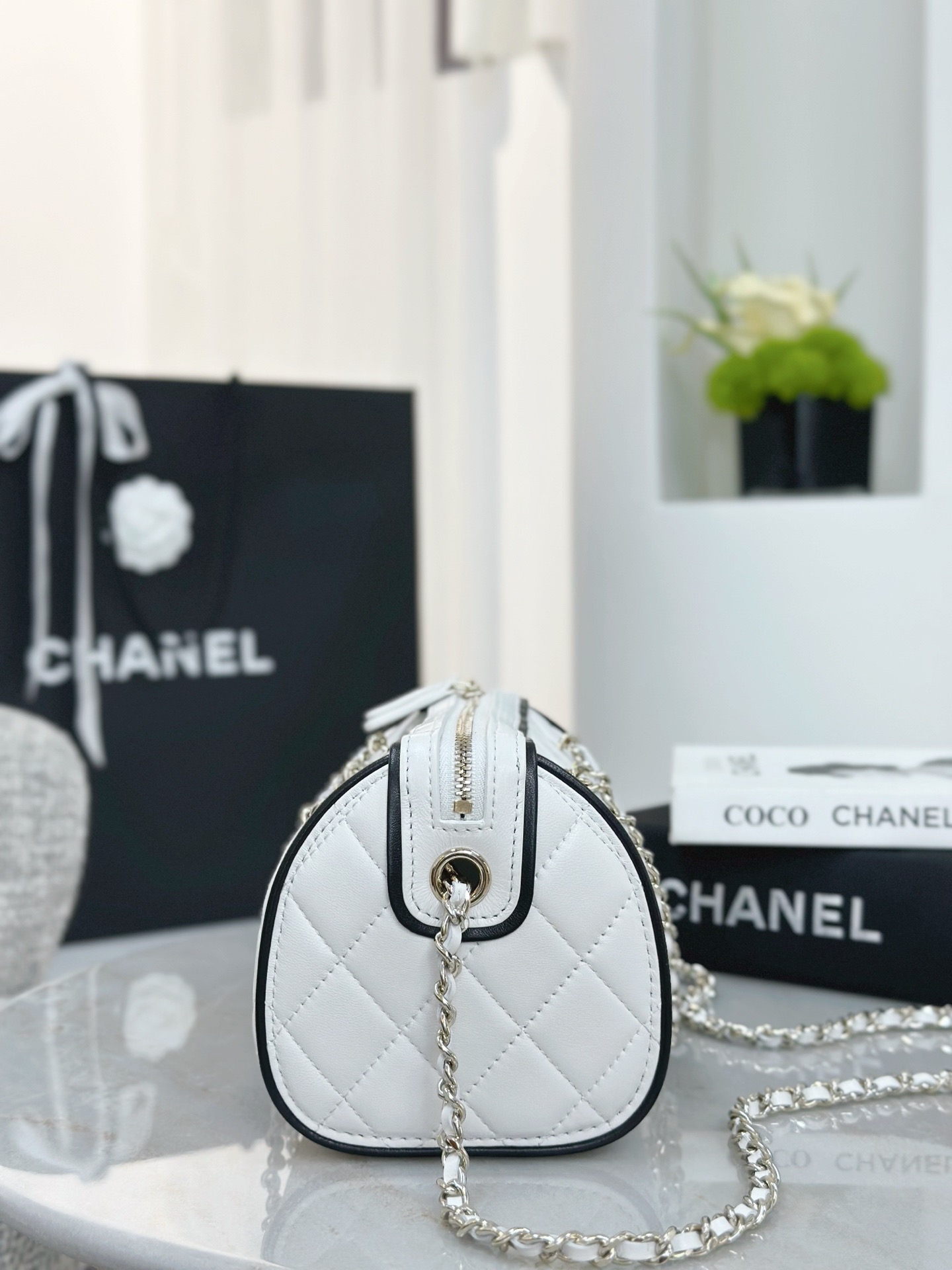 CHANEL Clutch With Chain - image 4