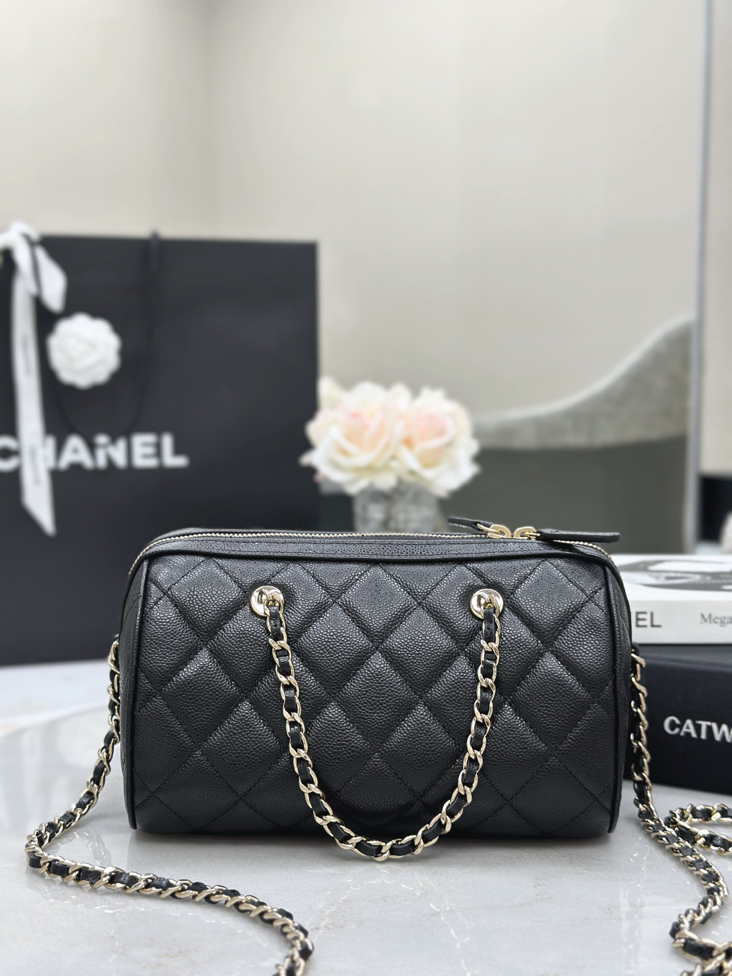 CHANEL 25P Caviar Leather Bowling Bag - image 3