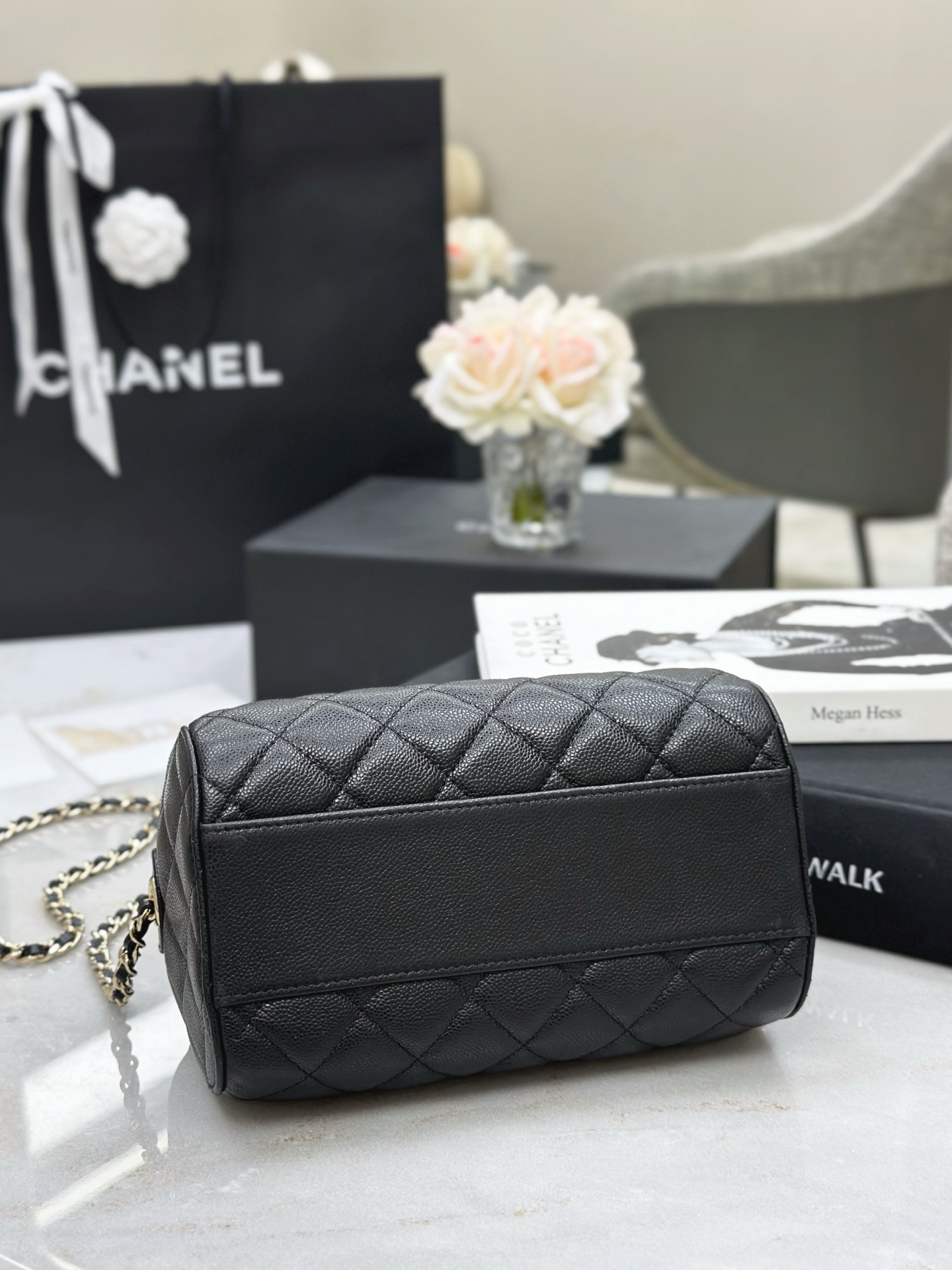 CHANEL 25P Caviar Leather Bowling Bag - image 5
