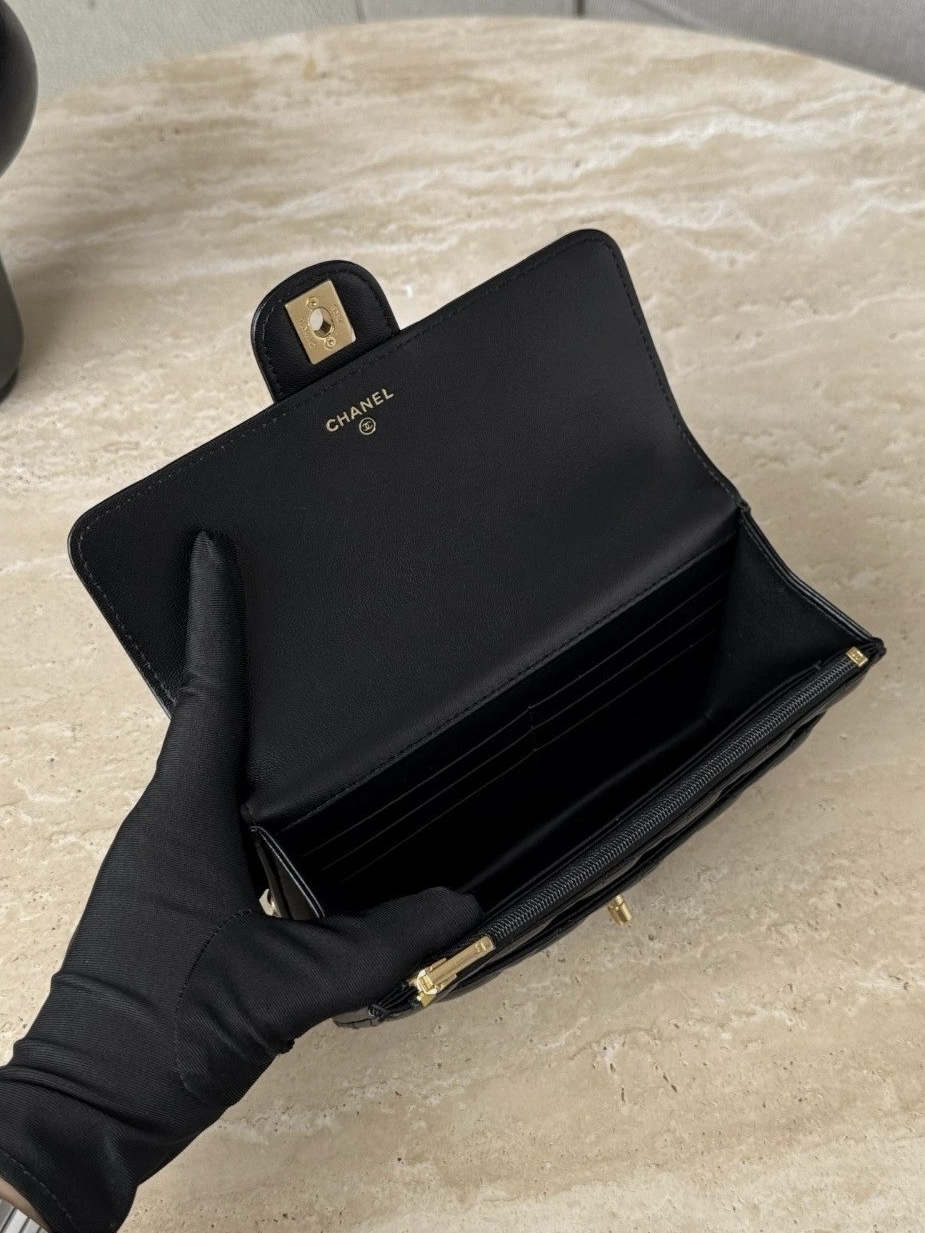 CHANEL Clutch with chain - image 6