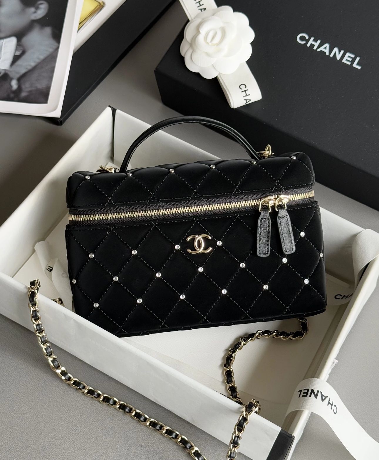 CHANEL Vanity with Chain Velvet Diamanté - image 2
