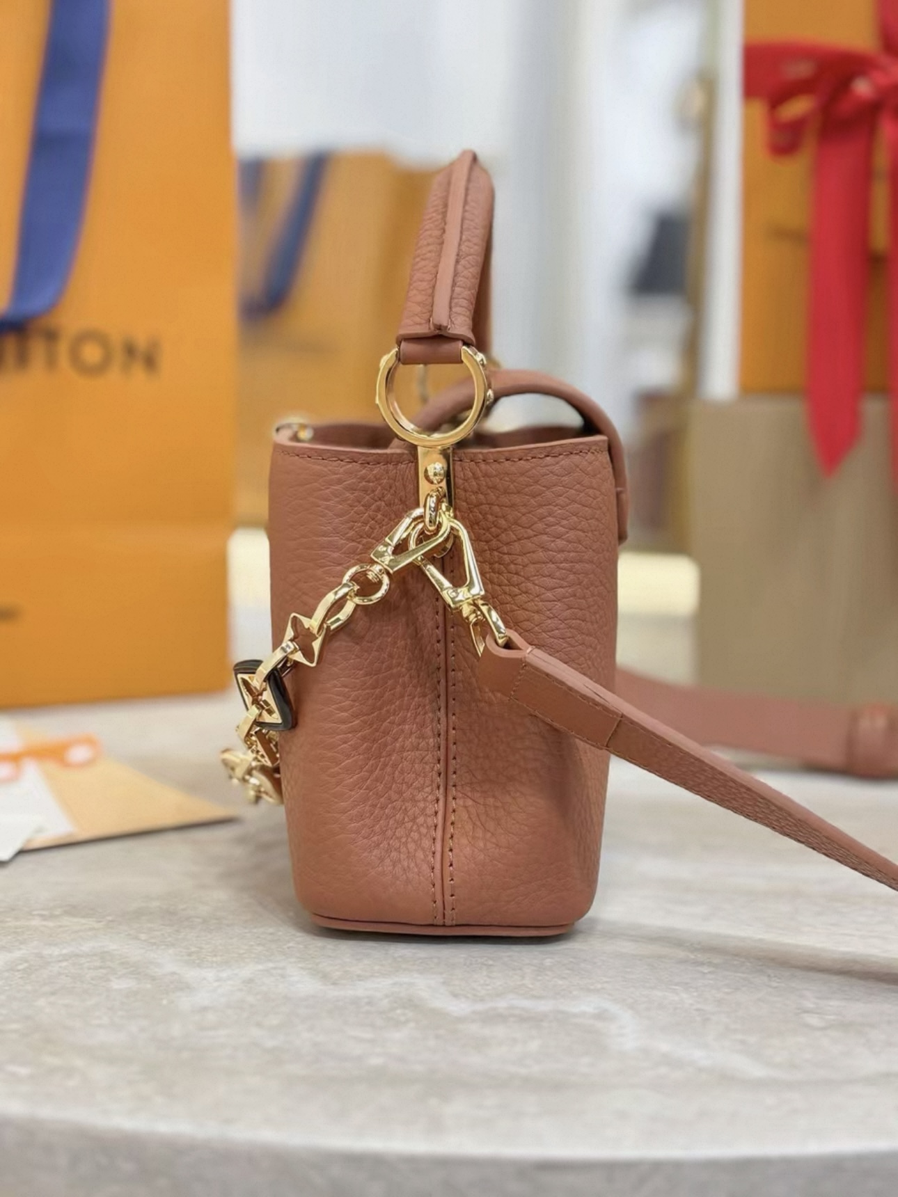 LV Capucines BB - image 4