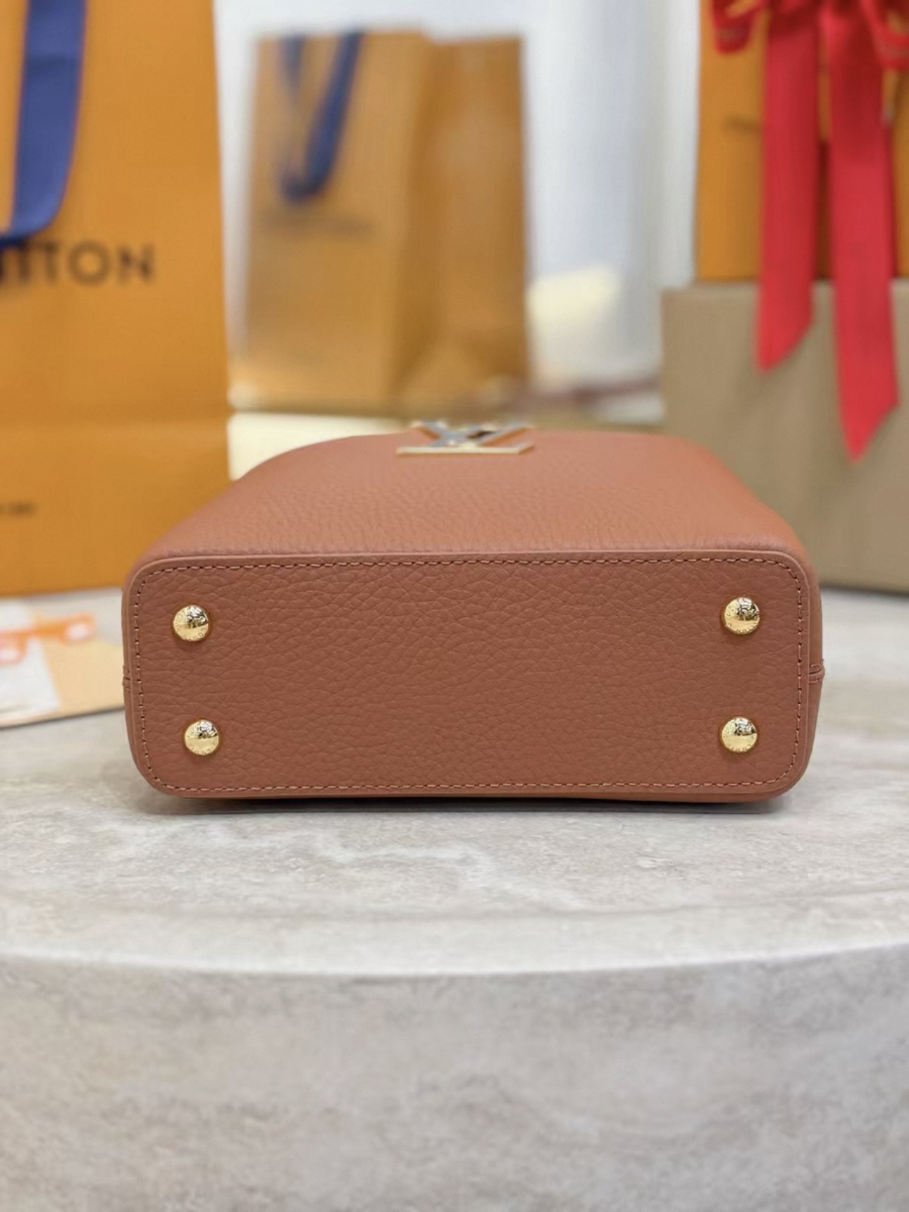 LV Capucines BB - image 6